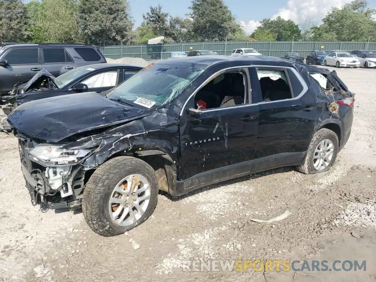 1 Photograph of a damaged car 1GNEVLKW0KJ171636 CHEVROLET TRAVERSE 2019