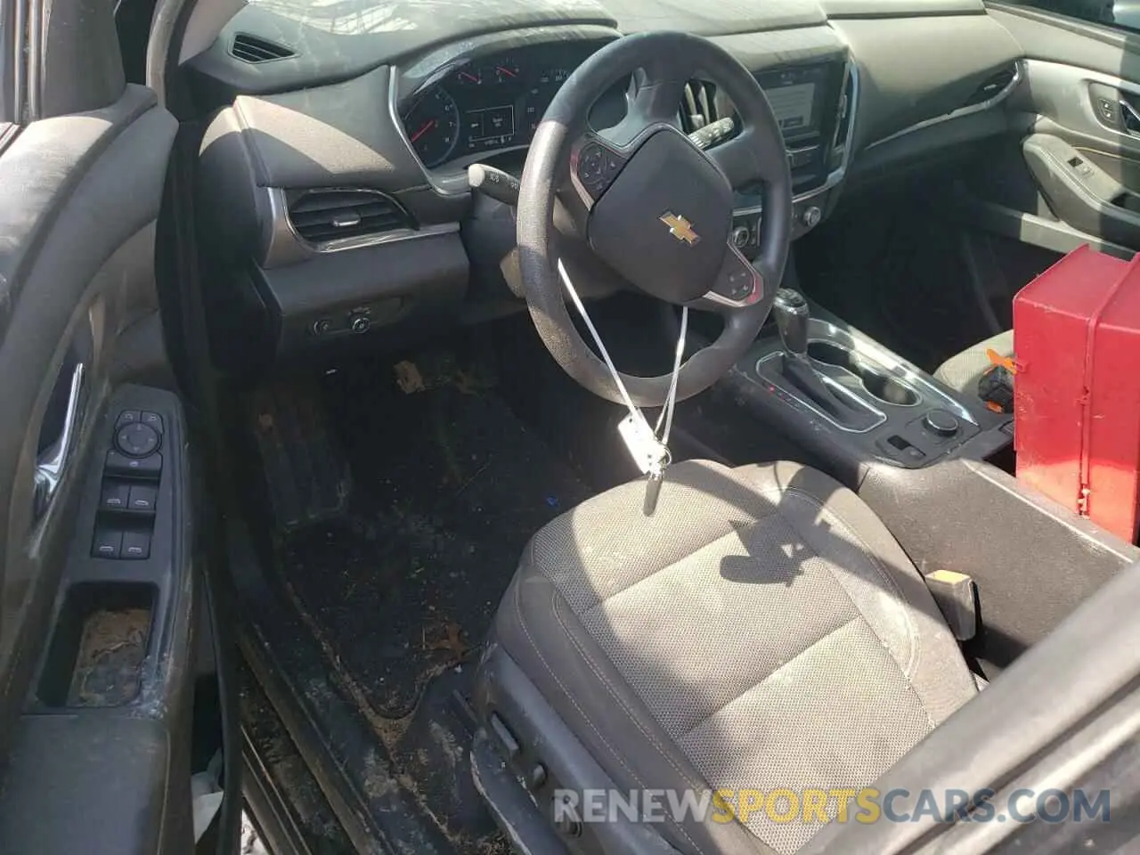 8 Photograph of a damaged car 1GNEVLKW0KJ171636 CHEVROLET TRAVERSE 2019