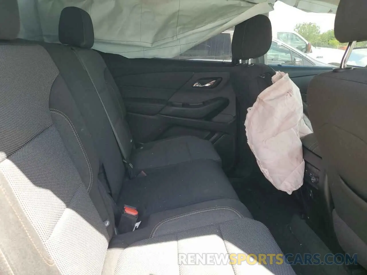 11 Photograph of a damaged car 1GNEVLKW3KJ109390 CHEVROLET TRAVERSE 2019