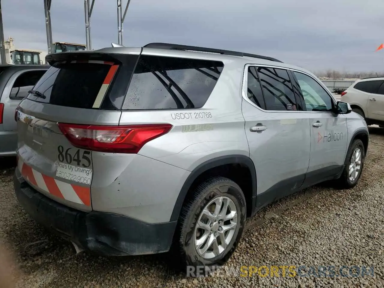3 Photograph of a damaged car 1GNEVMKW0KJ237334 CHEVROLET TRAVERSE 2019