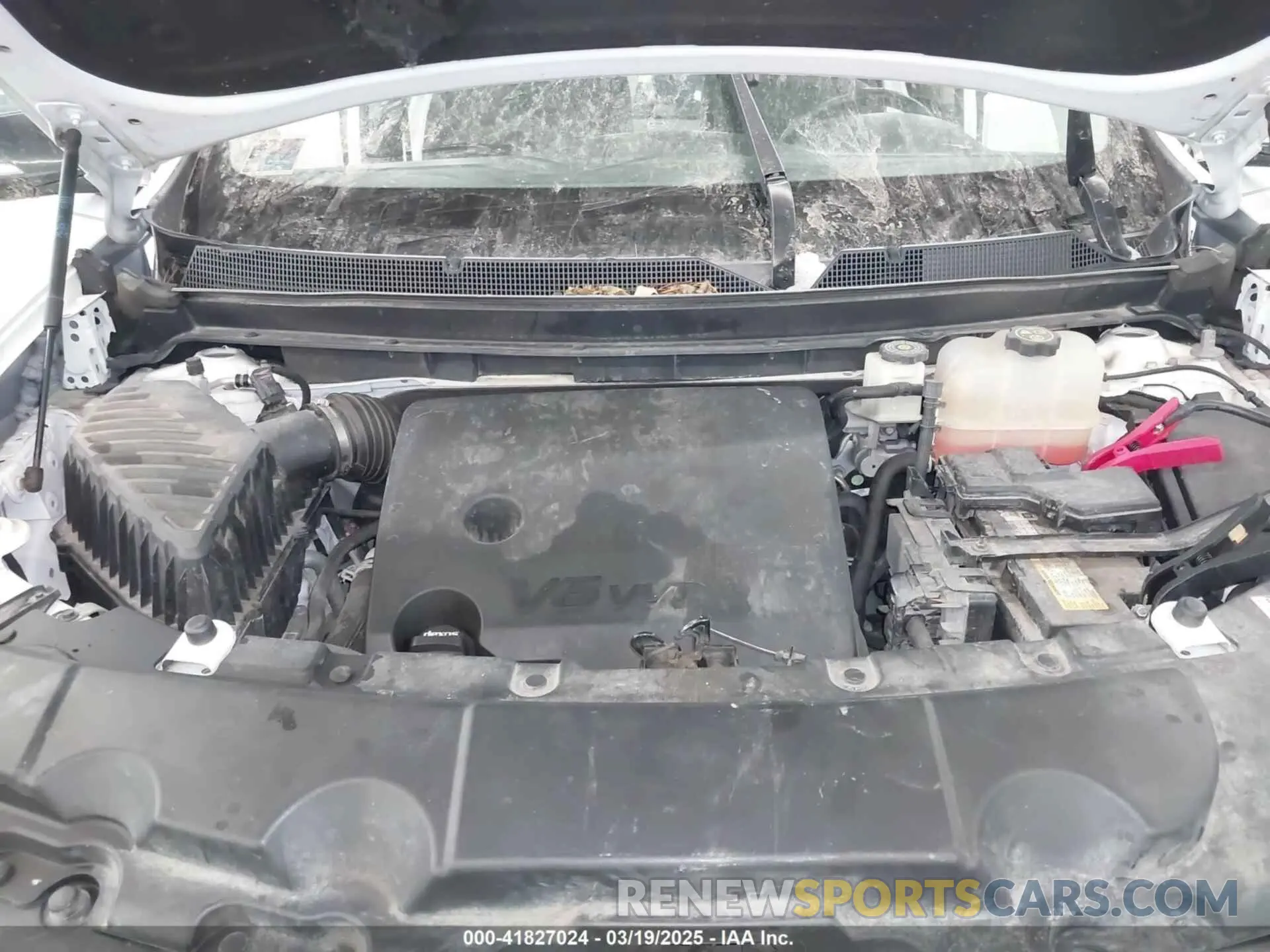 10 Photograph of a damaged car 1GNEVMKWXKJ247921 CHEVROLET TRAVERSE 2019