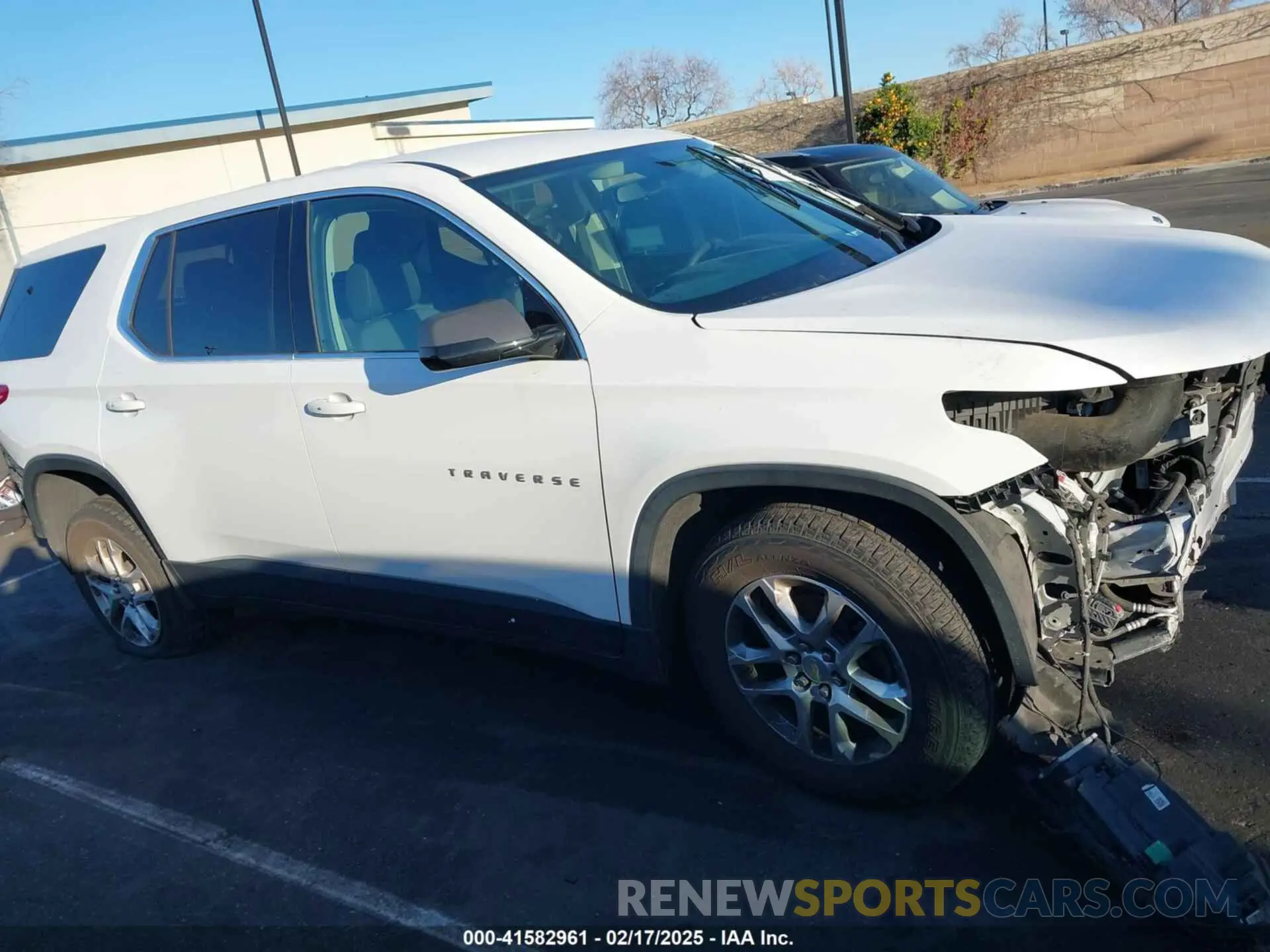 14 Photograph of a damaged car 1GNERFKW0LJ104557 CHEVROLET TRAVERSE 2020