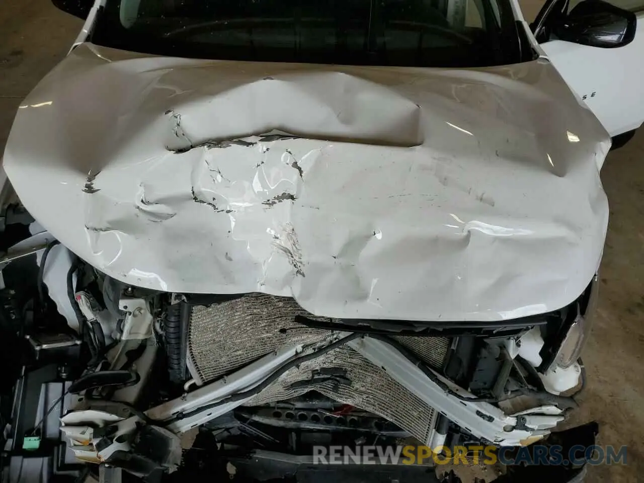 12 Photograph of a damaged car 1GNERFKW0LJ131354 CHEVROLET TRAVERSE 2020