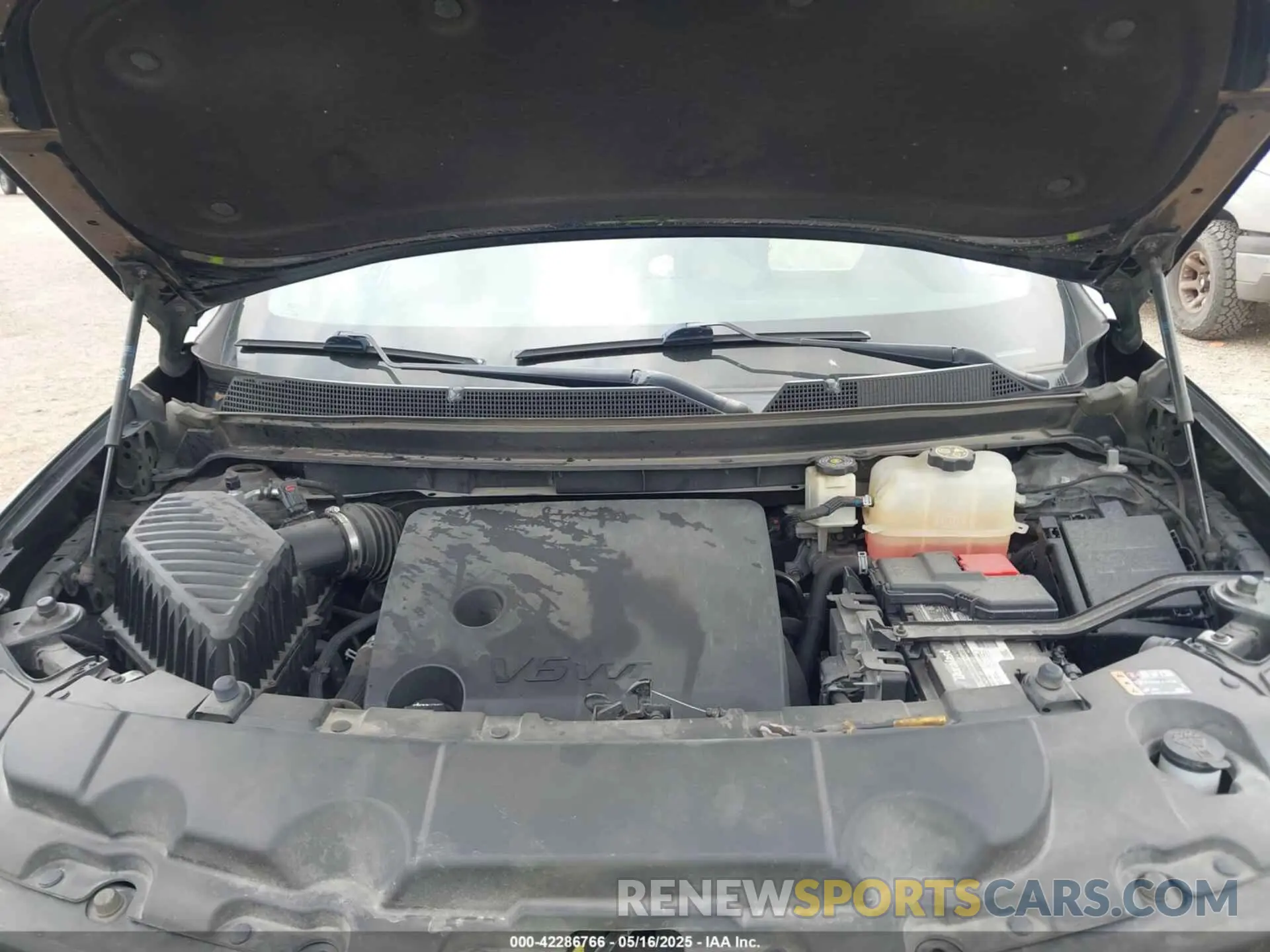 10 Photograph of a damaged car 1GNERFKW0LJ156626 CHEVROLET TRAVERSE 2020