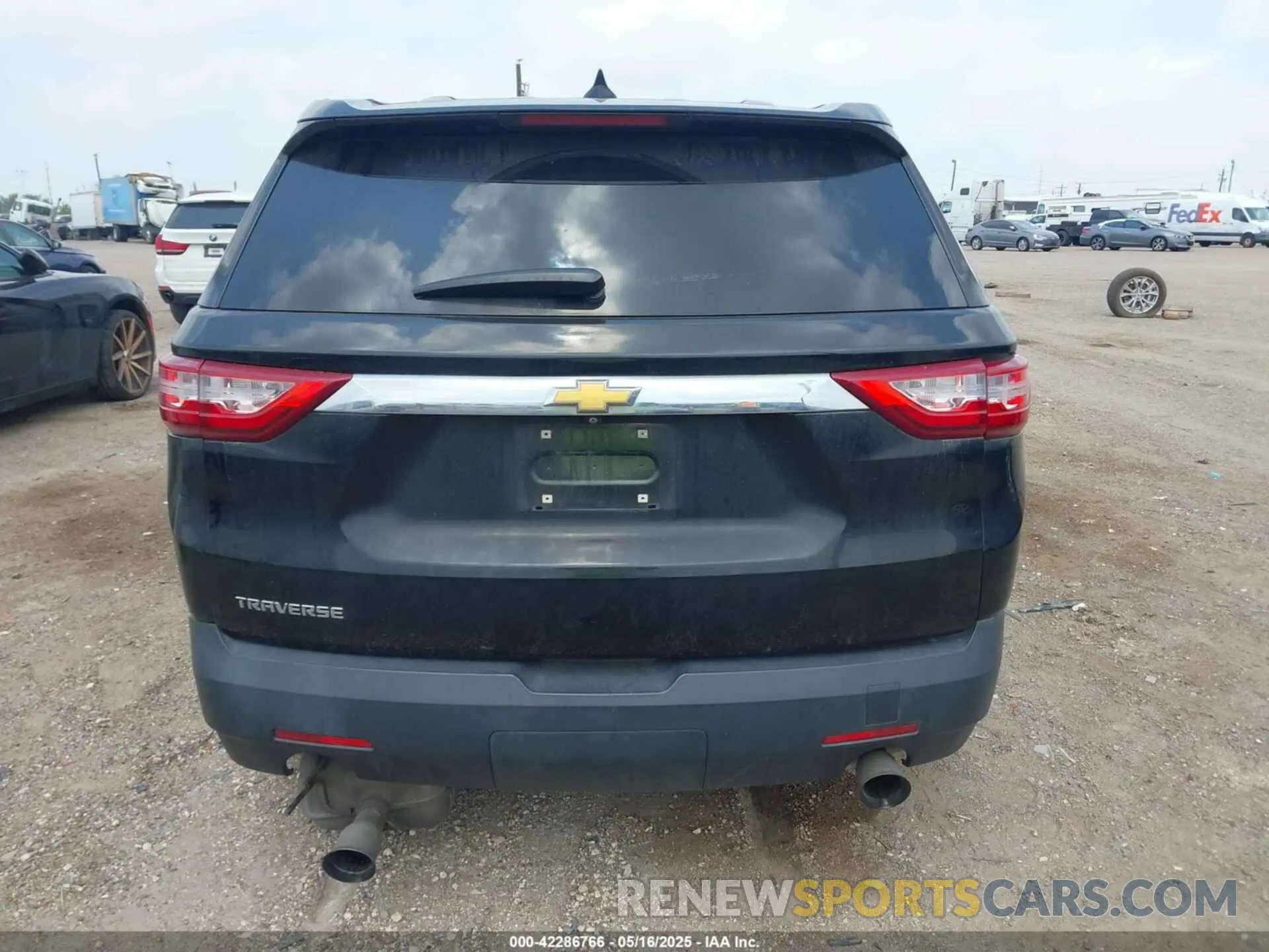 16 Photograph of a damaged car 1GNERFKW0LJ156626 CHEVROLET TRAVERSE 2020
