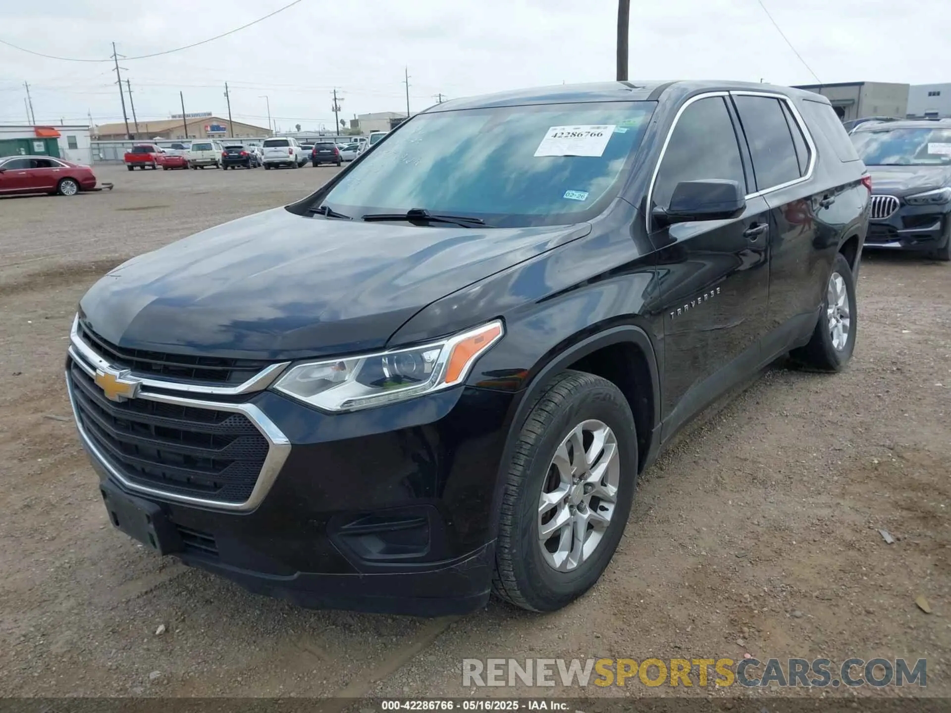 2 Photograph of a damaged car 1GNERFKW0LJ156626 CHEVROLET TRAVERSE 2020