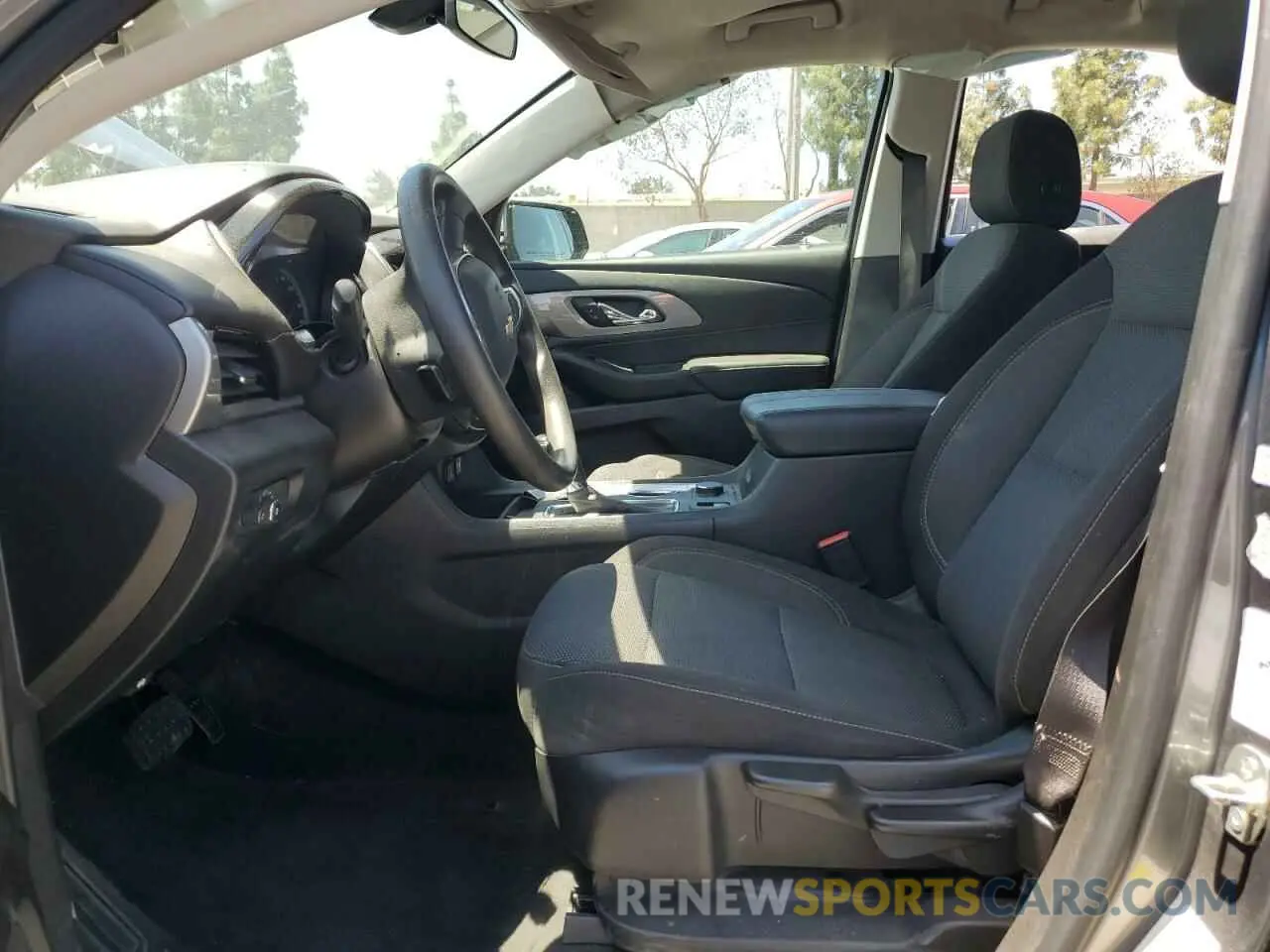 7 Photograph of a damaged car 1GNERFKW0LJ159333 CHEVROLET TRAVERSE 2020