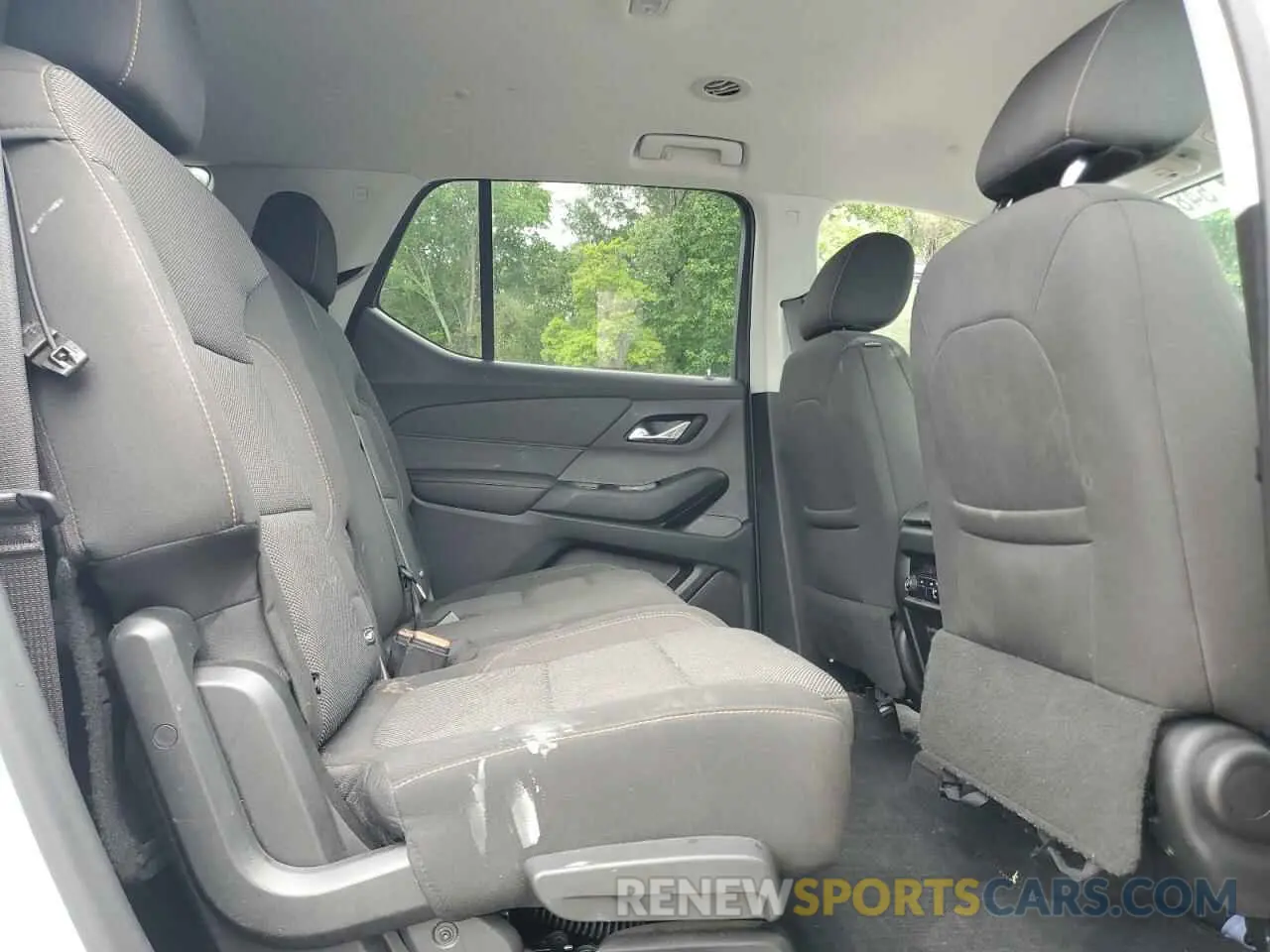 11 Photograph of a damaged car 1GNERFKW0LJ242826 CHEVROLET TRAVERSE 2020