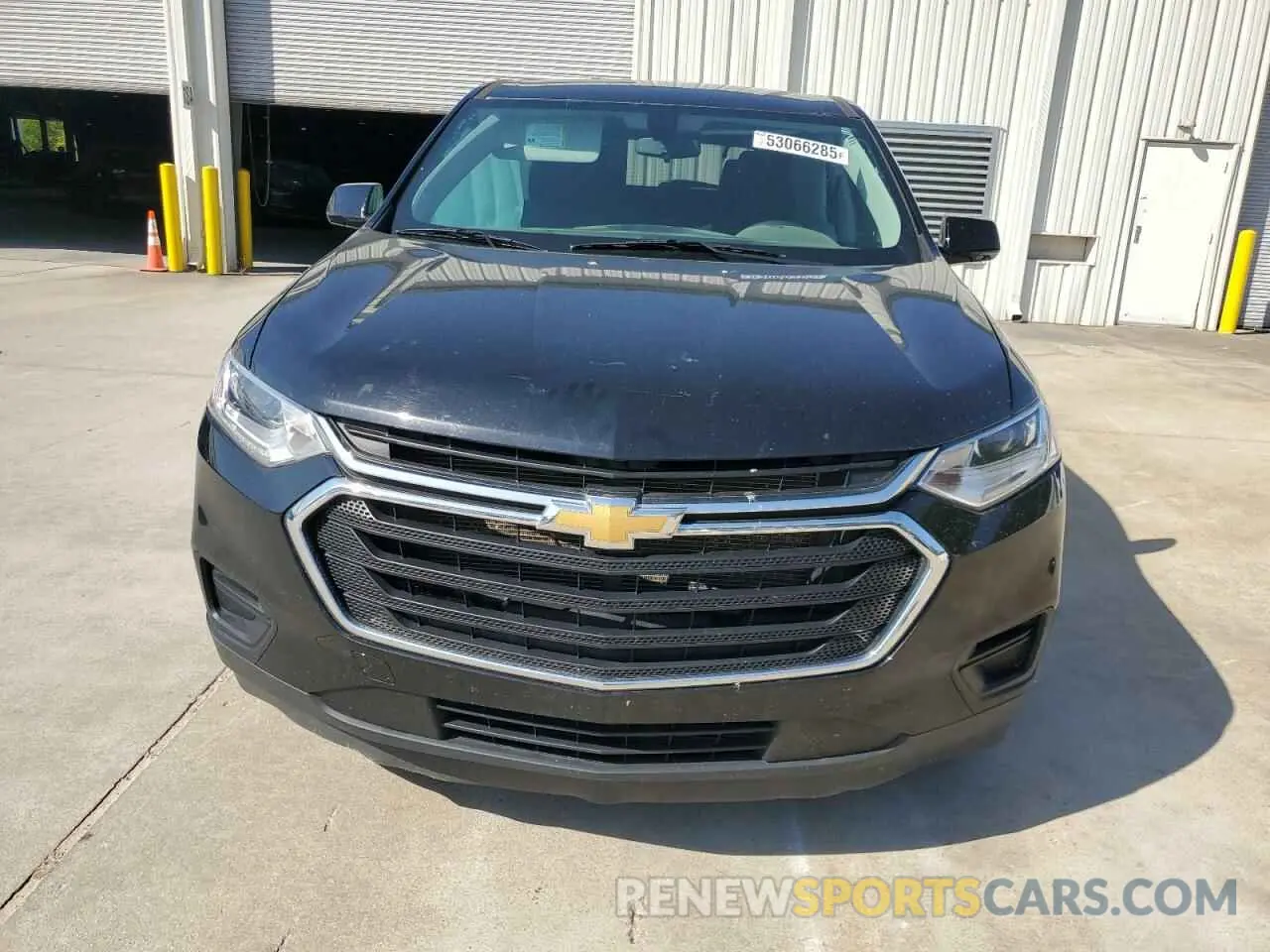5 Photograph of a damaged car 1GNERFKW1LJ110657 CHEVROLET TRAVERSE 2020