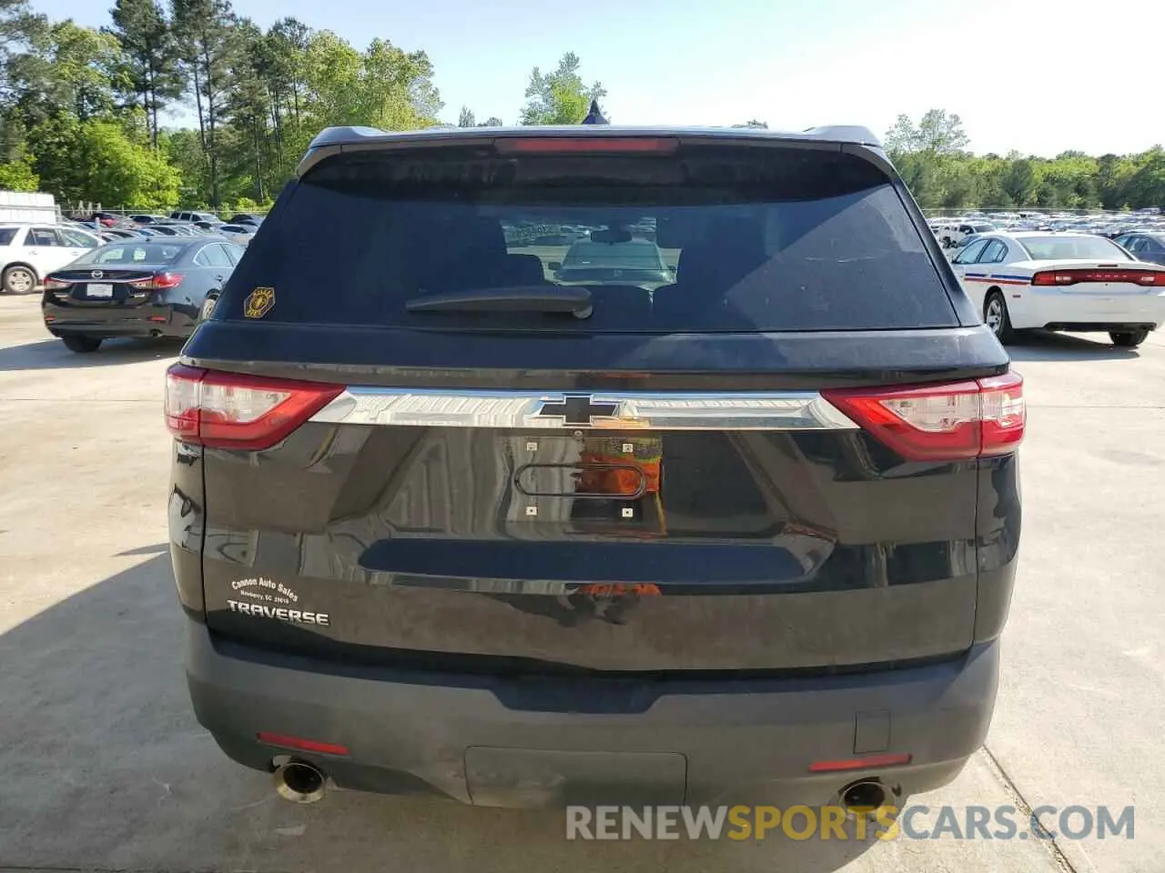 6 Photograph of a damaged car 1GNERFKW1LJ110657 CHEVROLET TRAVERSE 2020