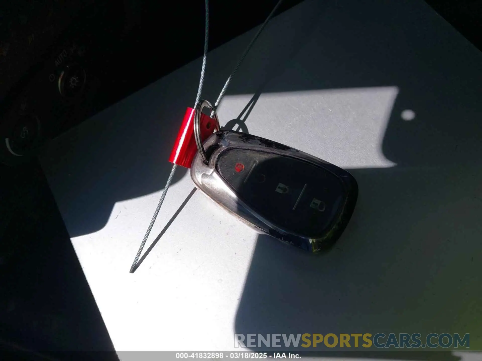 11 Photograph of a damaged car 1GNERFKW1LJ192566 CHEVROLET TRAVERSE 2020
