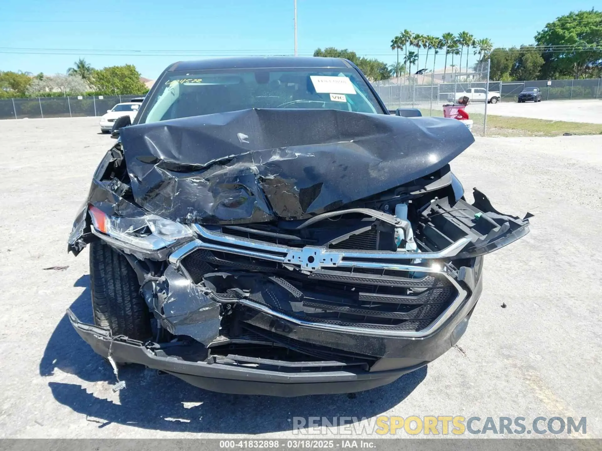 12 Photograph of a damaged car 1GNERFKW1LJ192566 CHEVROLET TRAVERSE 2020