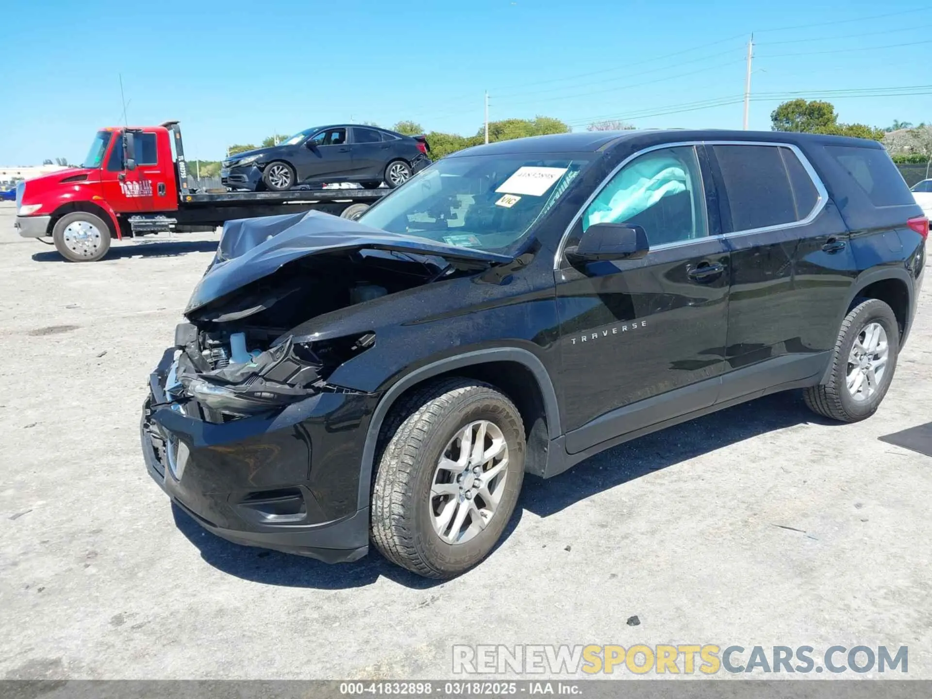 2 Photograph of a damaged car 1GNERFKW1LJ192566 CHEVROLET TRAVERSE 2020