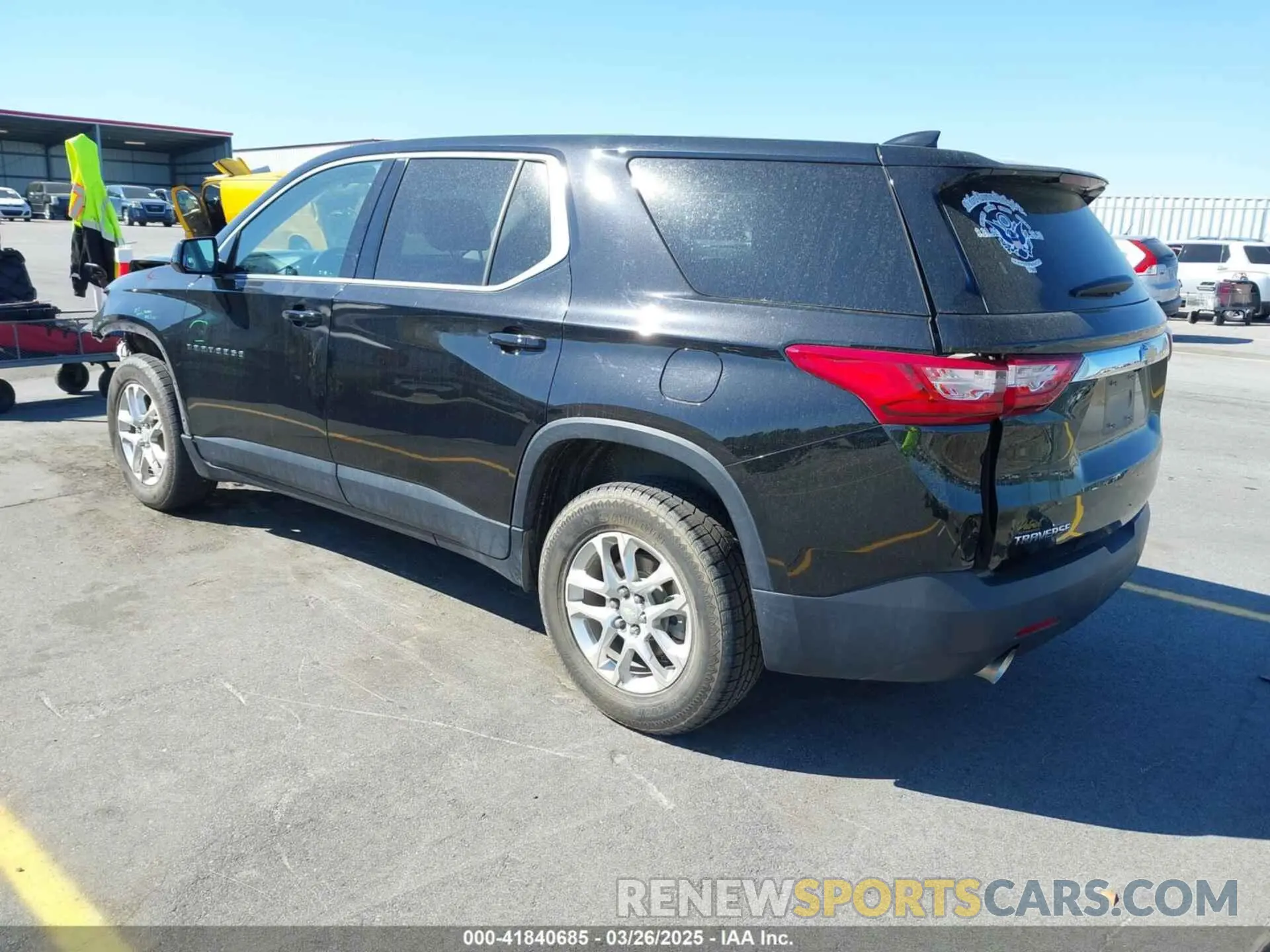 3 Photograph of a damaged car 1GNERFKW2LJ183763 CHEVROLET TRAVERSE 2020