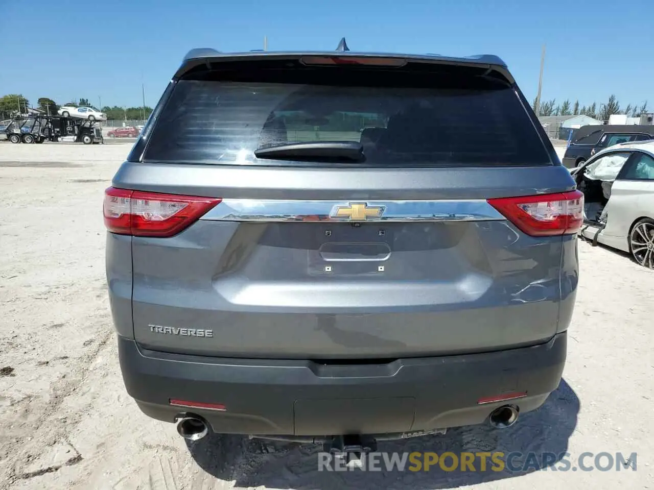 6 Photograph of a damaged car 1GNERFKW2LJ186730 CHEVROLET TRAVERSE 2020