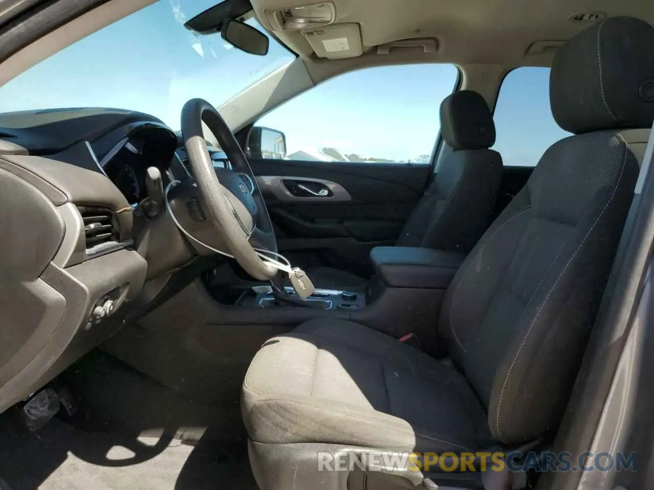 7 Photograph of a damaged car 1GNERFKW2LJ186730 CHEVROLET TRAVERSE 2020