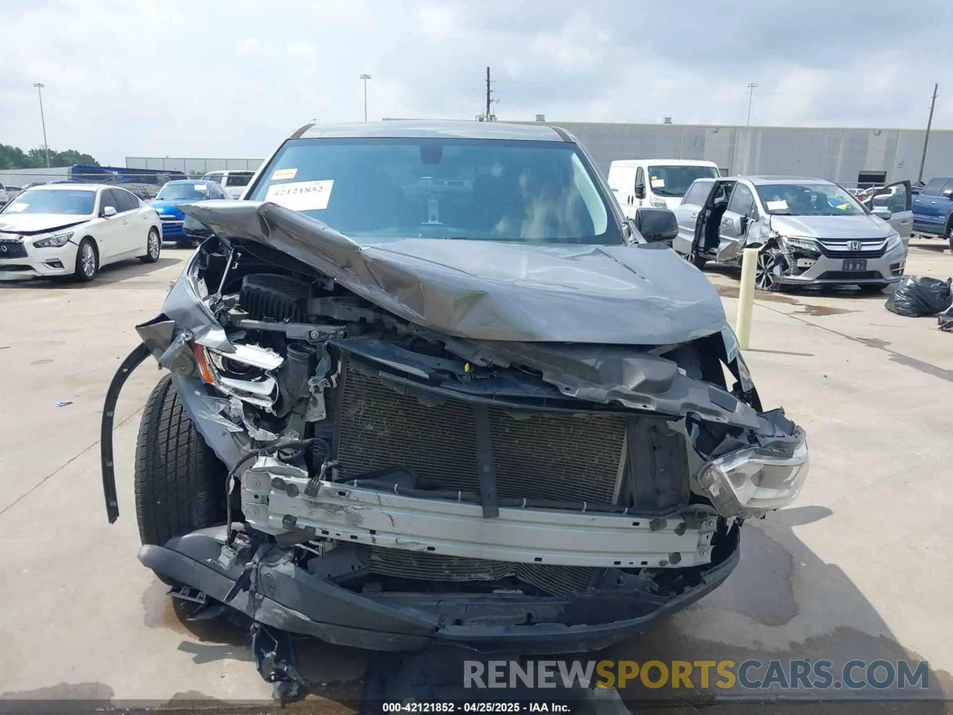 13 Photograph of a damaged car 1GNERFKW2LJ214154 CHEVROLET TRAVERSE 2020
