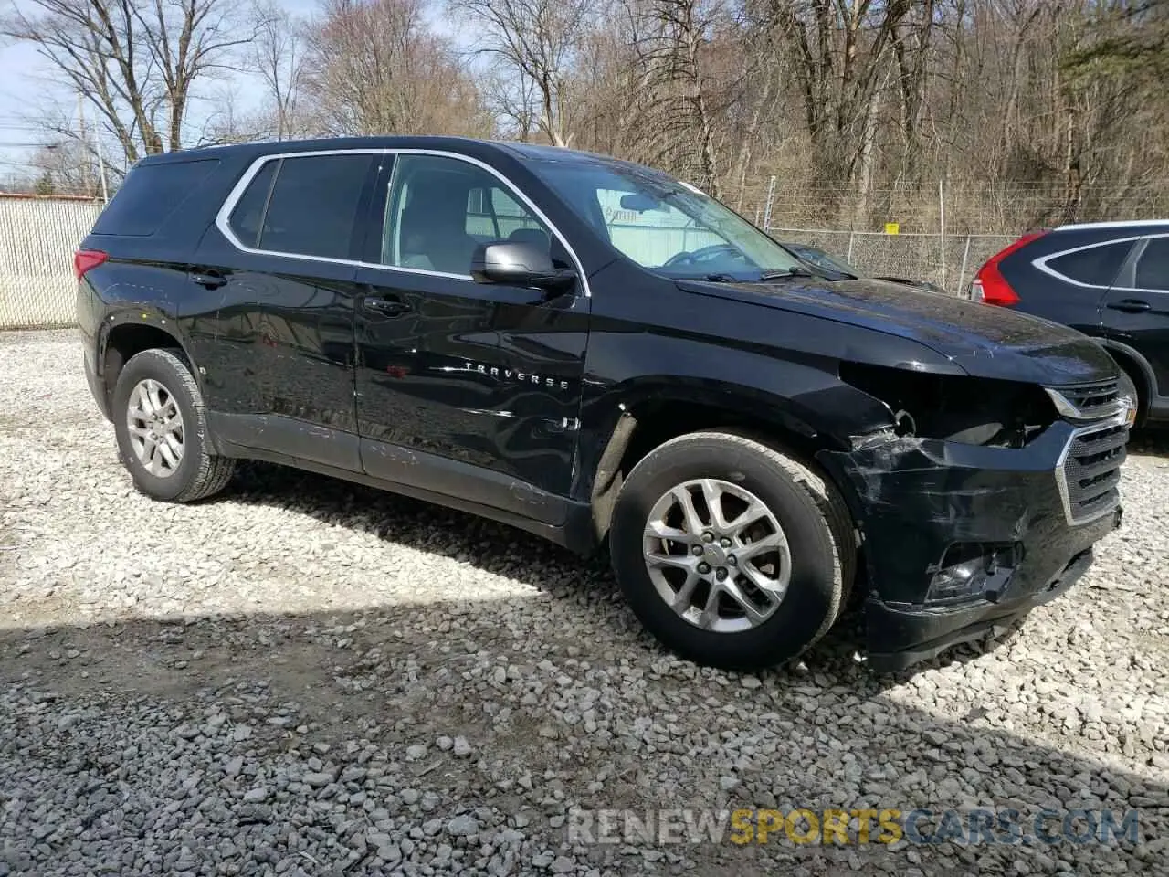 4 Photograph of a damaged car 1GNERFKW2LJ246733 CHEVROLET TRAVERSE 2020