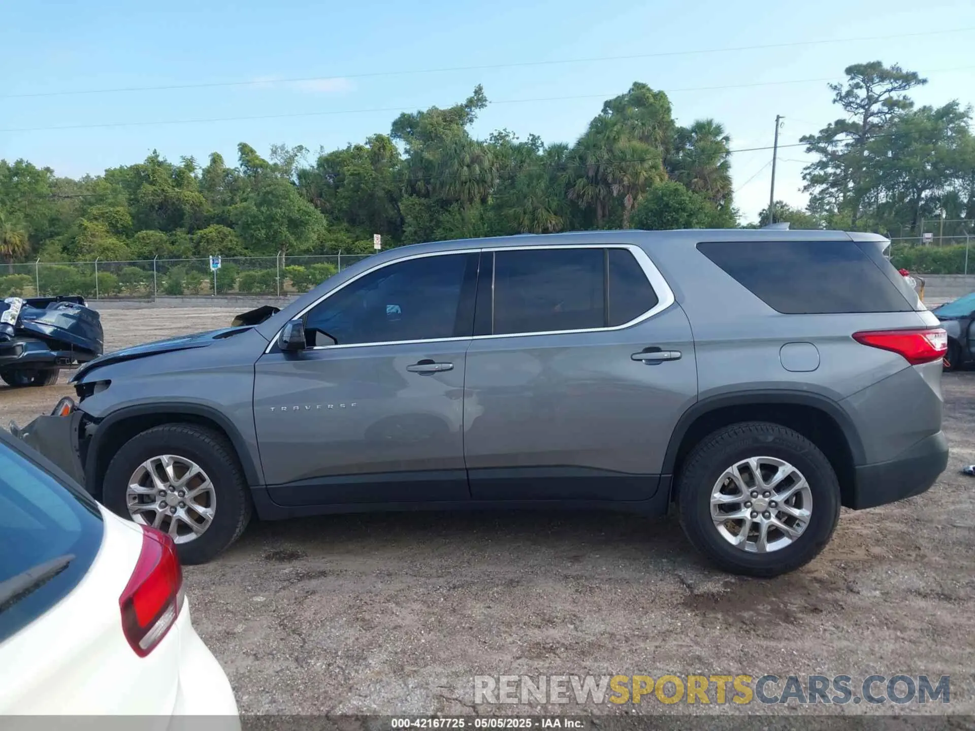 14 Photograph of a damaged car 1GNERFKW2LJ276394 CHEVROLET TRAVERSE 2020