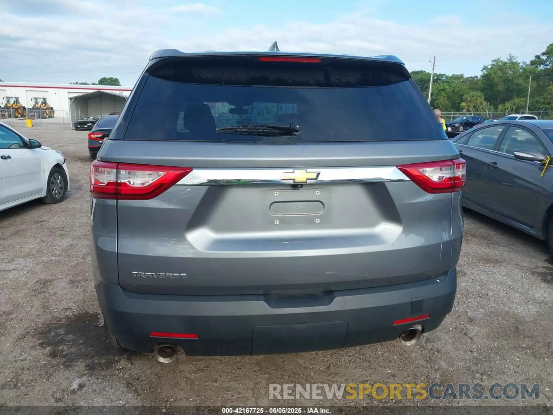 16 Photograph of a damaged car 1GNERFKW2LJ276394 CHEVROLET TRAVERSE 2020
