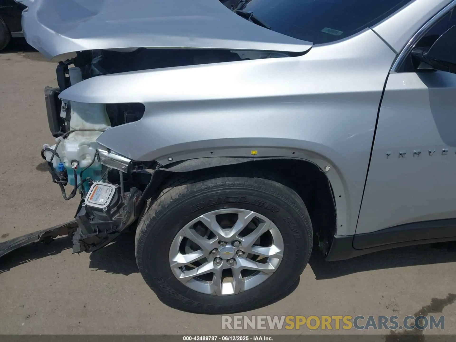 19 Photograph of a damaged car 1GNERFKW3LJ144924 CHEVROLET TRAVERSE 2020