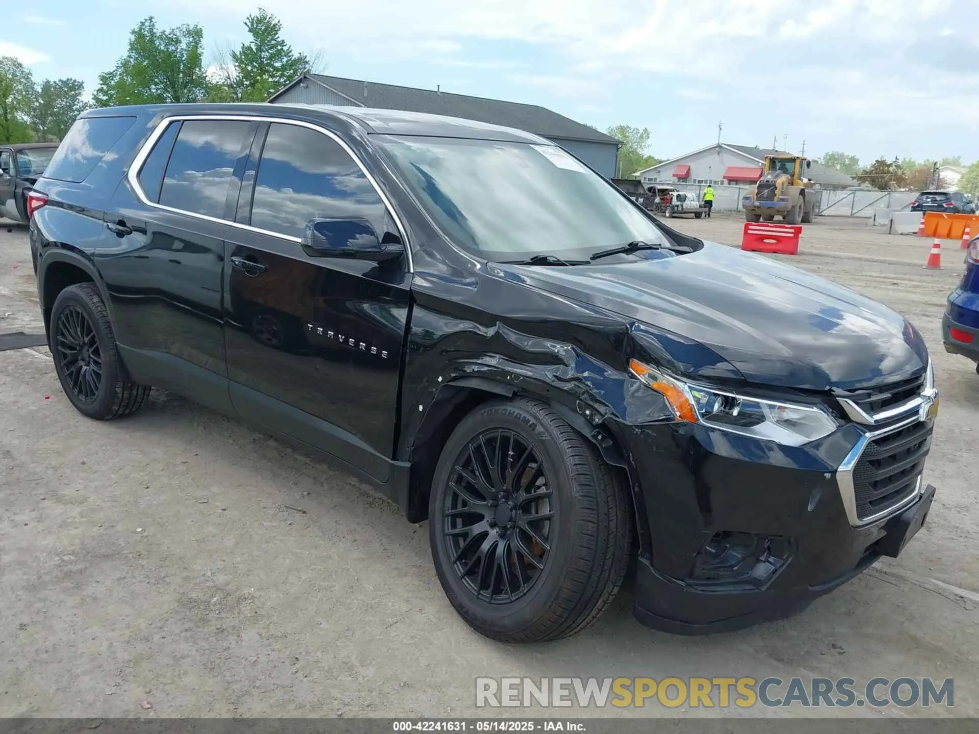 1 Photograph of a damaged car 1GNERFKW3LJ180984 CHEVROLET TRAVERSE 2020