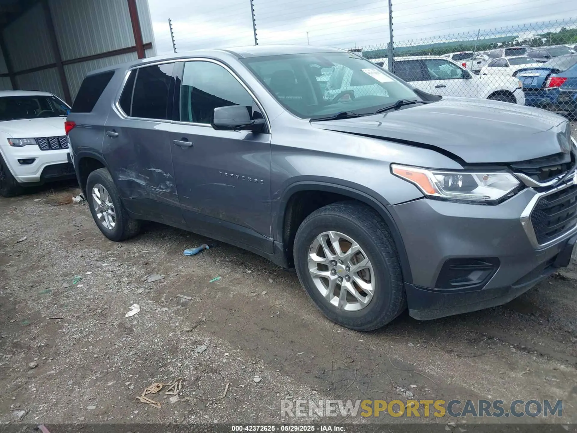 1 Photograph of a damaged car 1GNERFKW3LJ237541 CHEVROLET TRAVERSE 2020