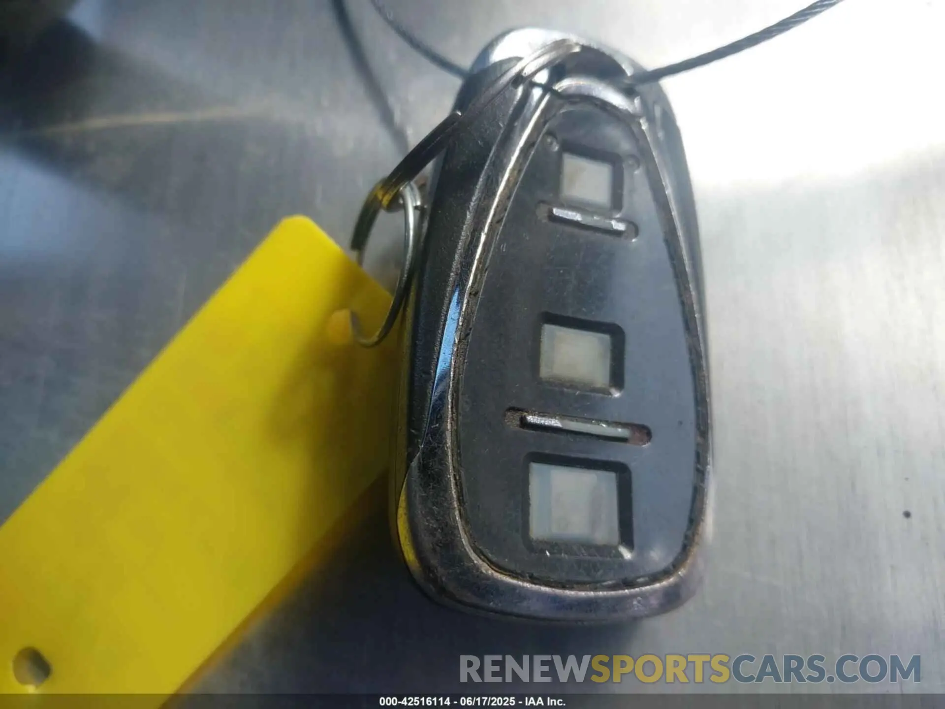 11 Photograph of a damaged car 1GNERFKW3LJ271902 CHEVROLET TRAVERSE 2020