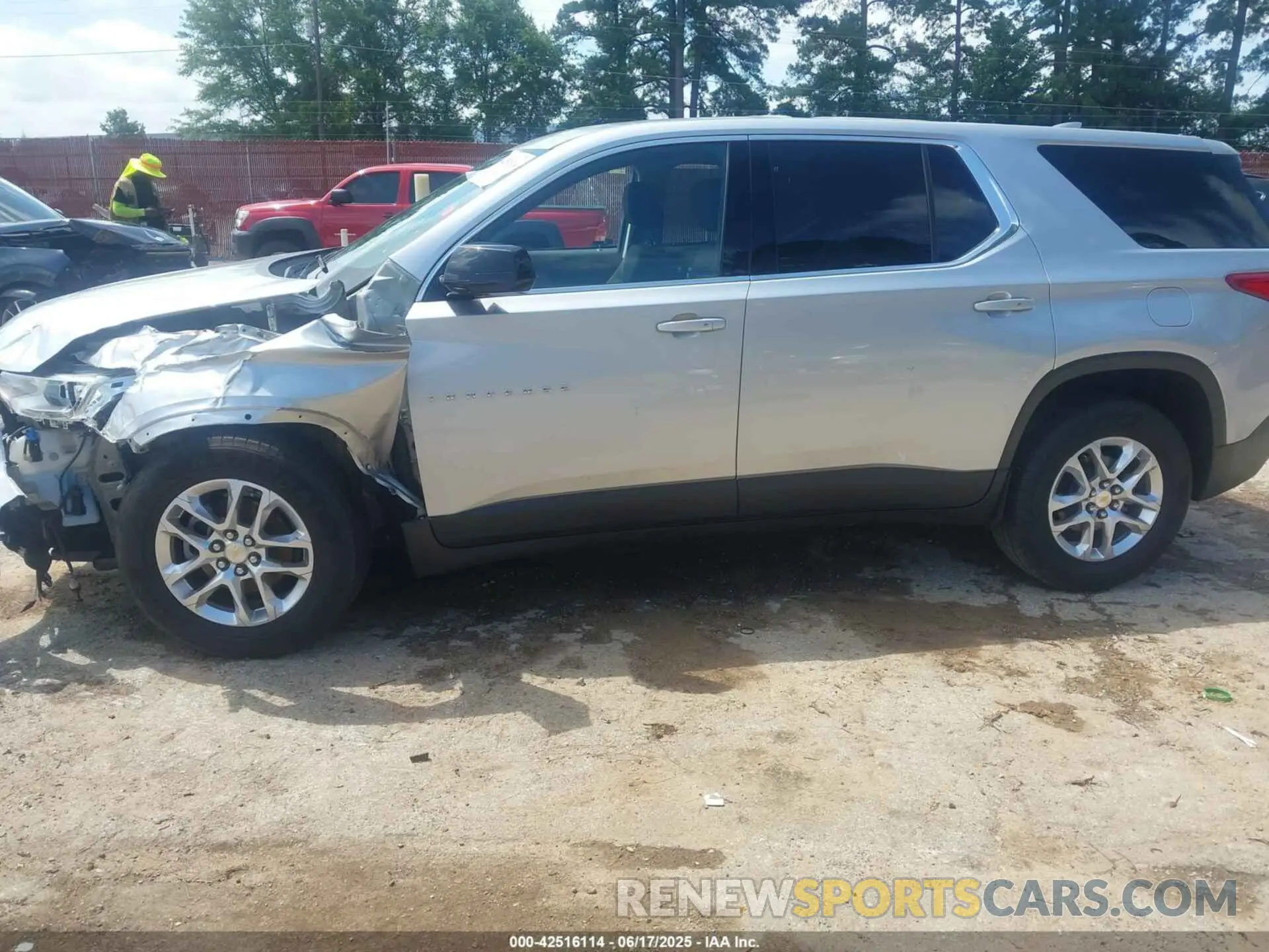 14 Photograph of a damaged car 1GNERFKW3LJ271902 CHEVROLET TRAVERSE 2020