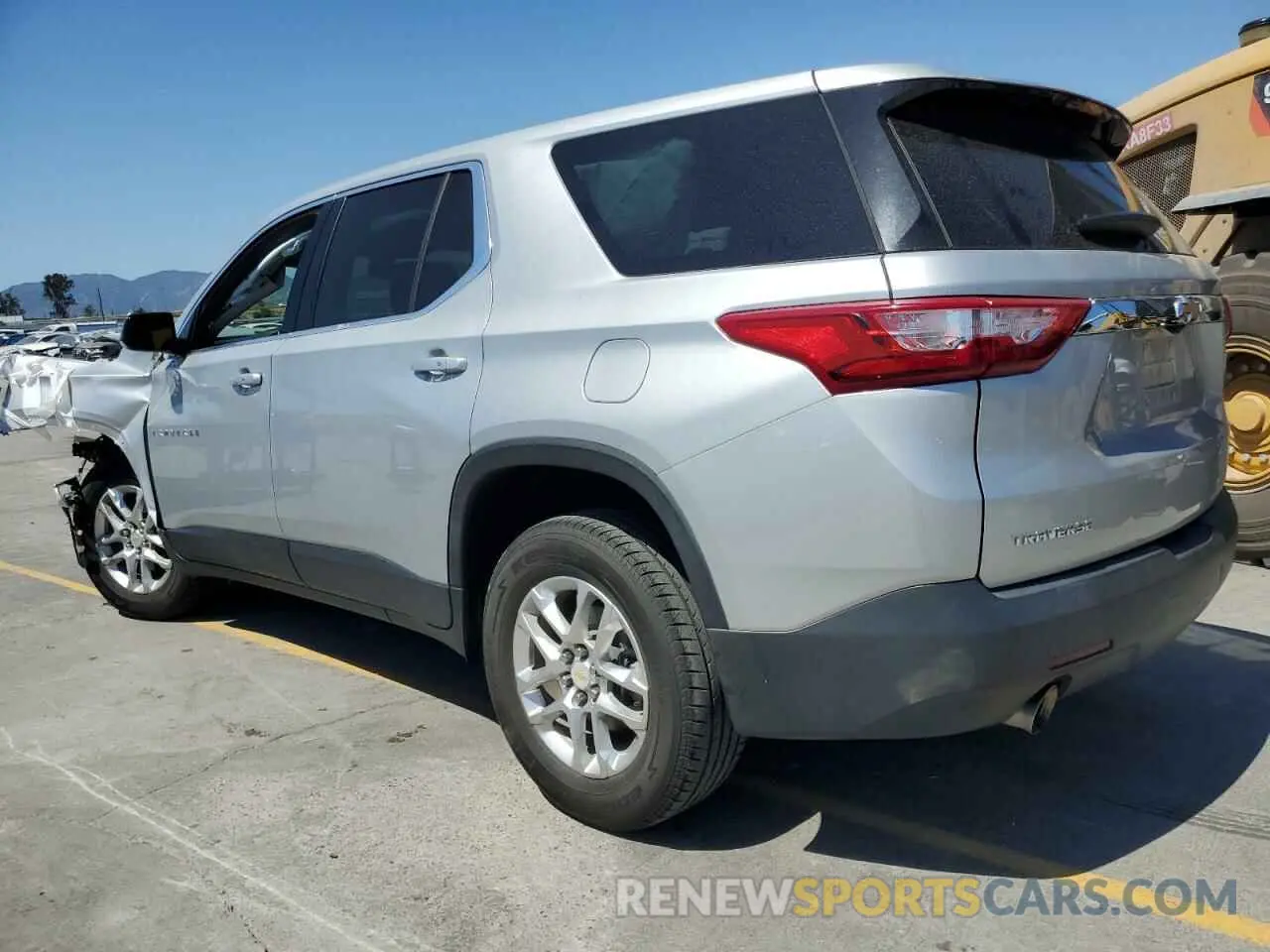 2 Photograph of a damaged car 1GNERFKW4LJ181593 CHEVROLET TRAVERSE 2020