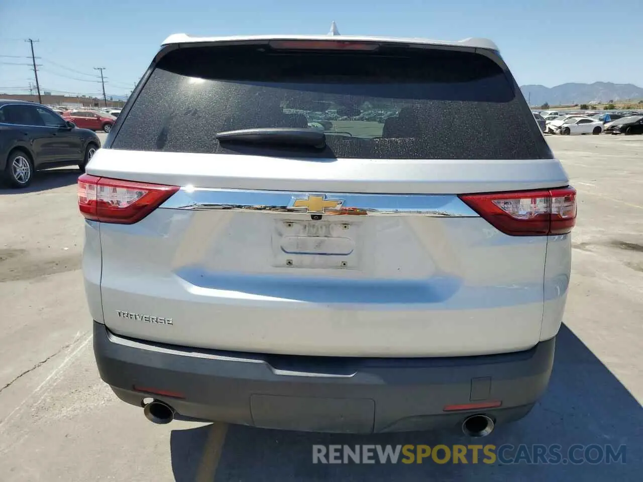 6 Photograph of a damaged car 1GNERFKW4LJ181593 CHEVROLET TRAVERSE 2020