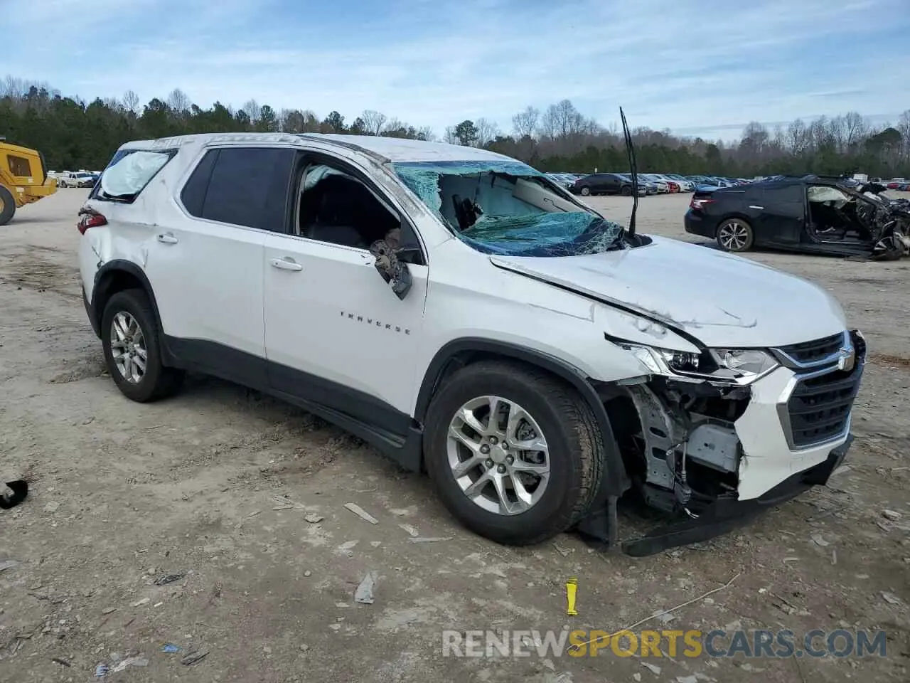 4 Photograph of a damaged car 1GNERFKW4LJ311744 CHEVROLET TRAVERSE 2020