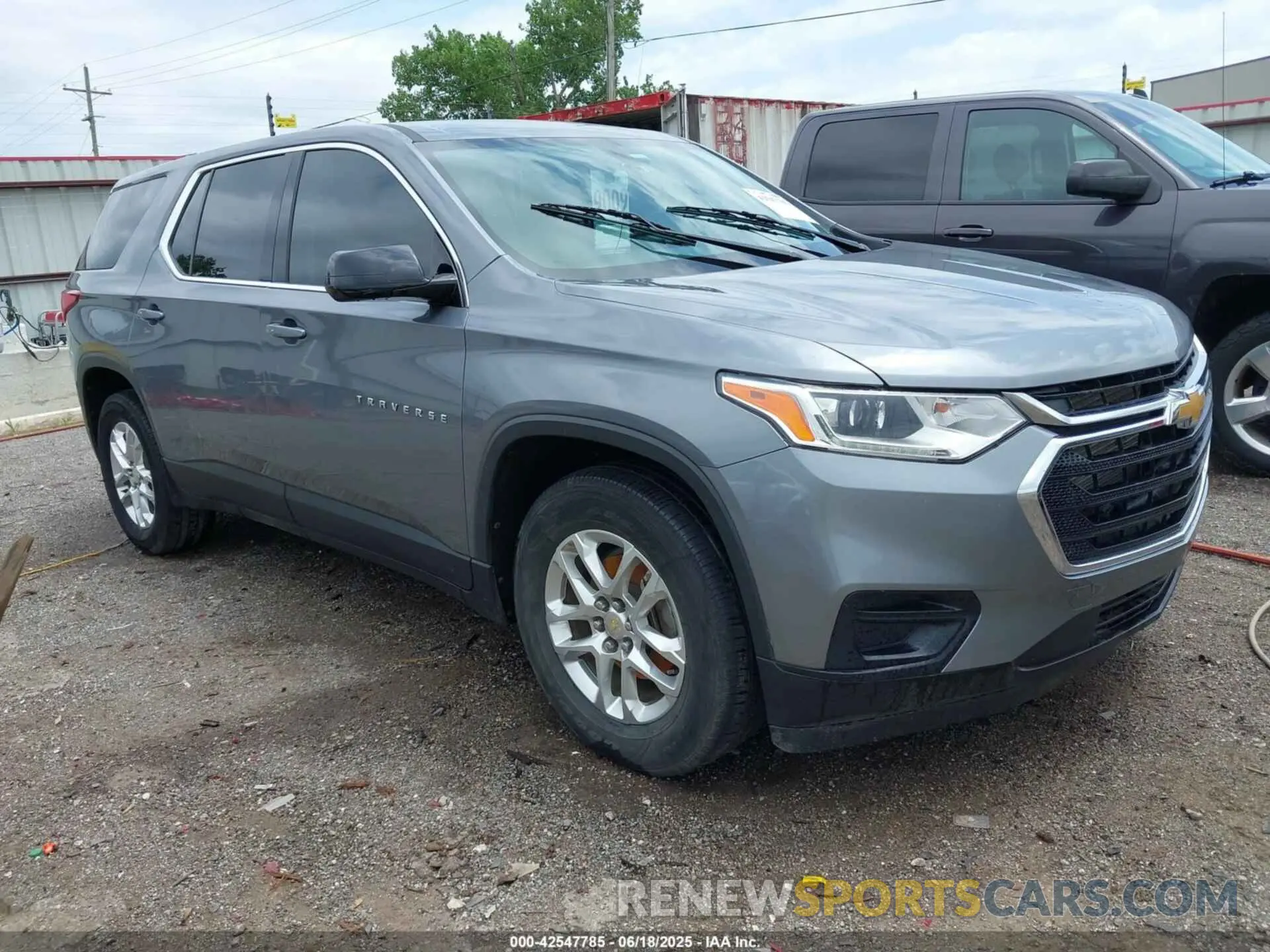 1 Photograph of a damaged car 1GNERFKW5LJ106174 CHEVROLET TRAVERSE 2020