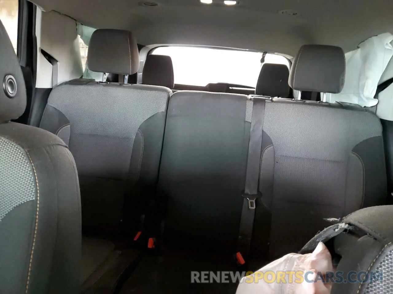 10 Photograph of a damaged car 1GNERFKW5LJ126490 CHEVROLET TRAVERSE 2020
