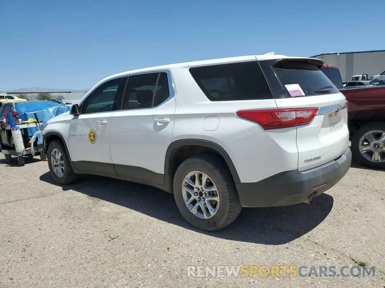 2 Photograph of a damaged car 1GNERFKW5LJ204475 CHEVROLET TRAVERSE 2020