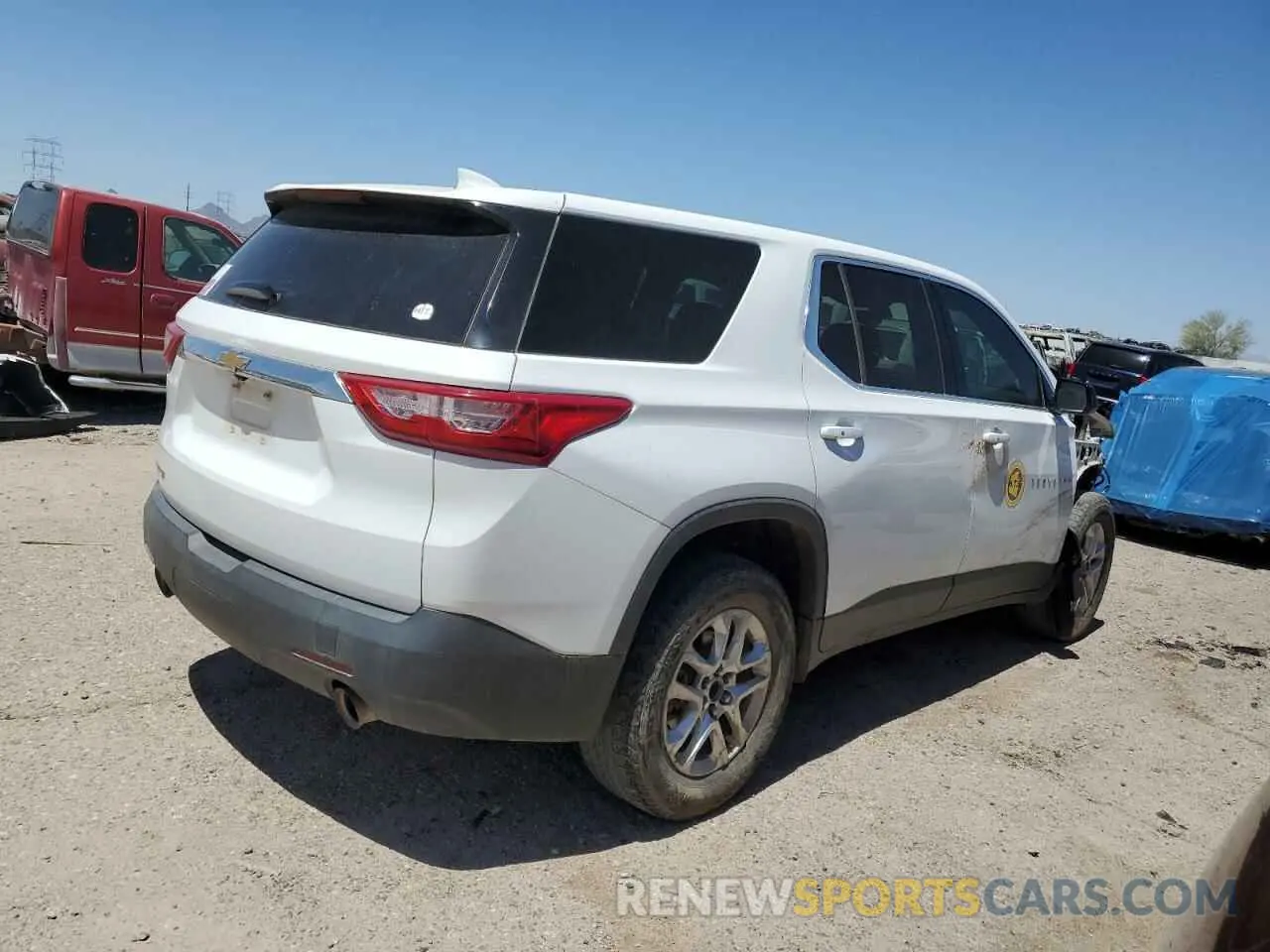 3 Photograph of a damaged car 1GNERFKW5LJ204475 CHEVROLET TRAVERSE 2020