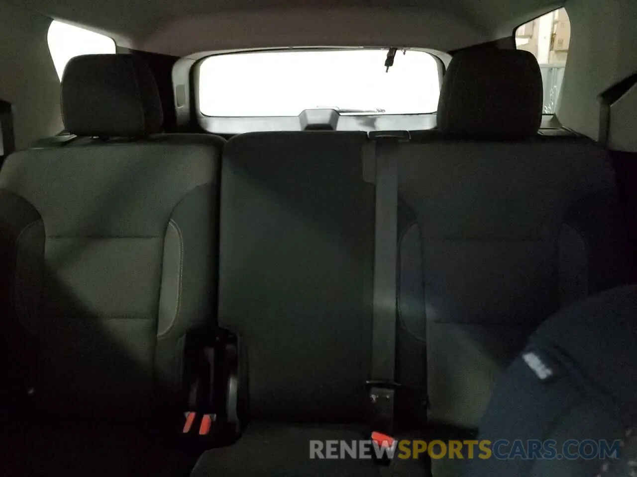 10 Photograph of a damaged car 1GNERFKW5LJ266927 CHEVROLET TRAVERSE 2020
