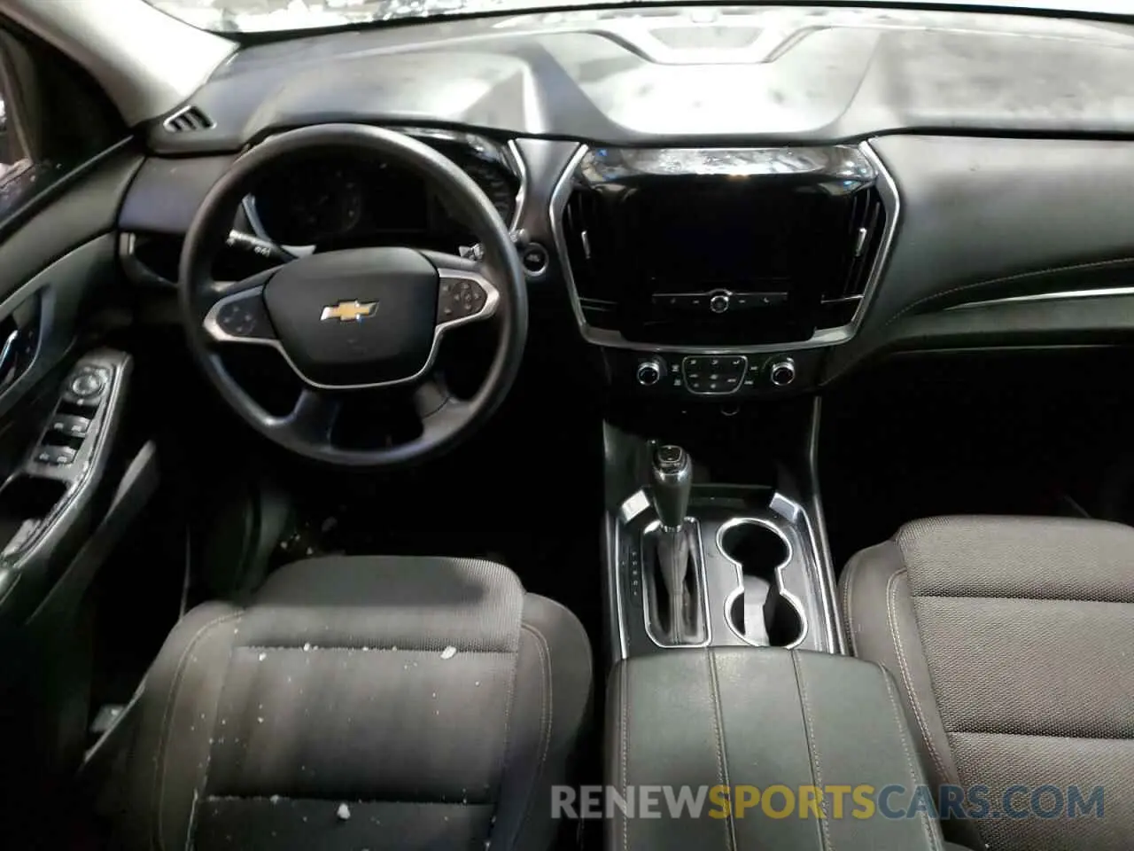8 Photograph of a damaged car 1GNERFKW5LJ266927 CHEVROLET TRAVERSE 2020