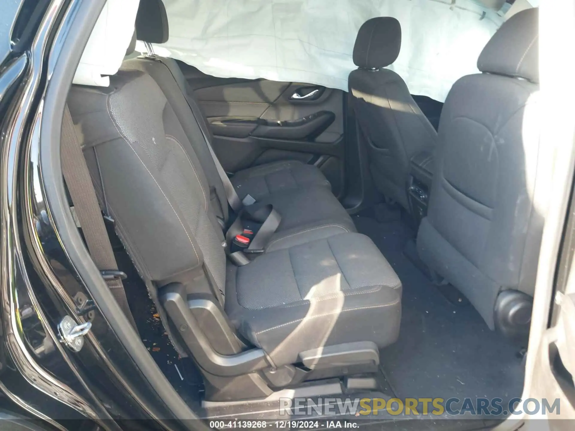 8 Photograph of a damaged car 1GNERFKW5LJ268158 CHEVROLET TRAVERSE 2020