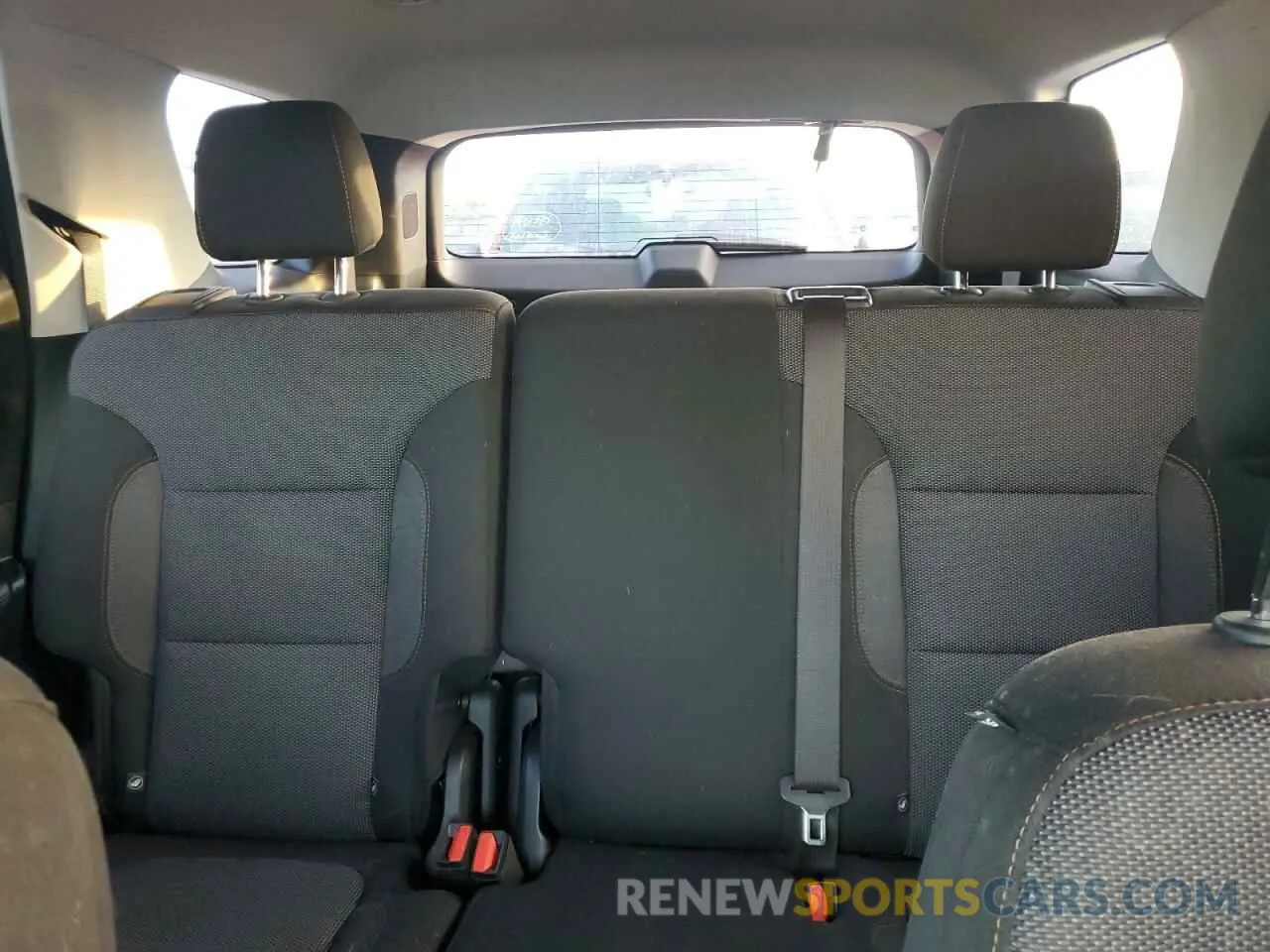 10 Photograph of a damaged car 1GNERFKW5LJ314863 CHEVROLET TRAVERSE 2020