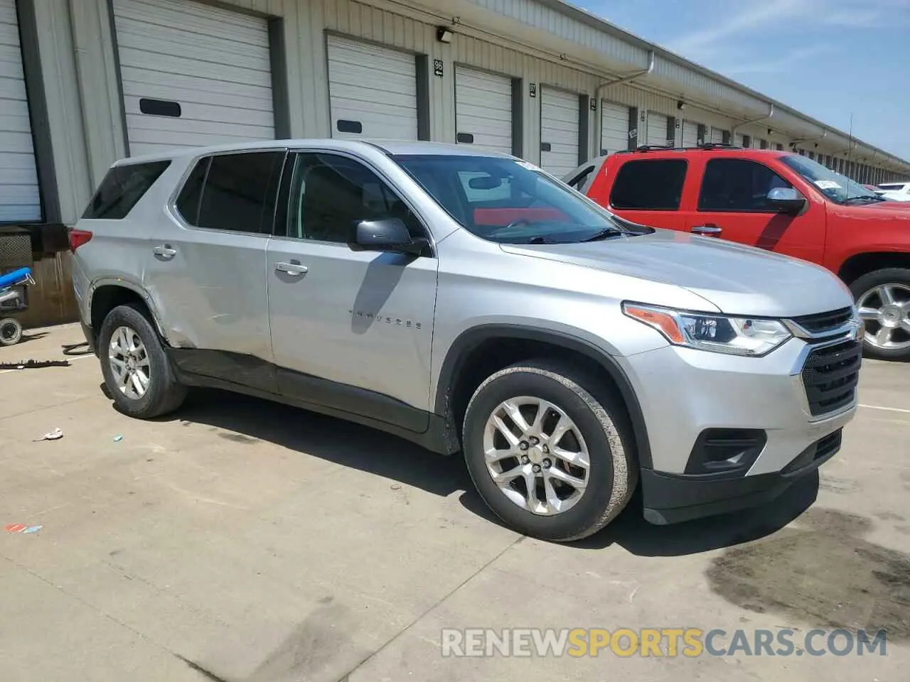 4 Photograph of a damaged car 1GNERFKW6LJ142780 CHEVROLET TRAVERSE 2020