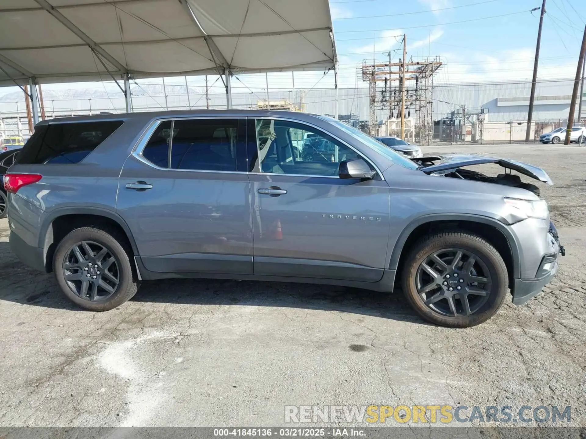 13 Photograph of a damaged car 1GNERFKW6LJ207966 CHEVROLET TRAVERSE 2020
