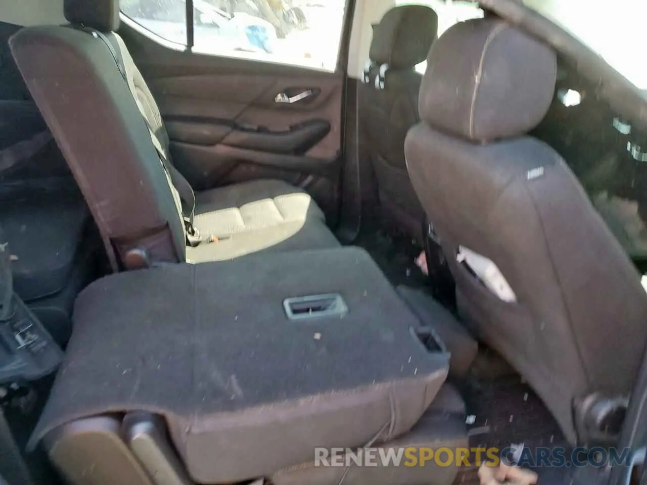 11 Photograph of a damaged car 1GNERFKW6LJ252776 CHEVROLET TRAVERSE 2020