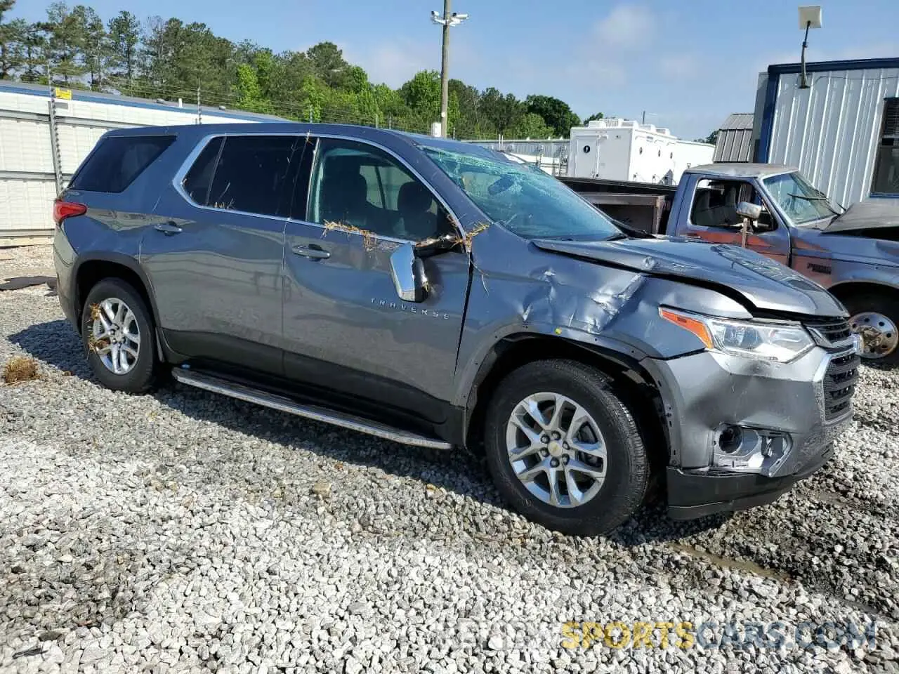 4 Photograph of a damaged car 1GNERFKW6LJ273255 CHEVROLET TRAVERSE 2020