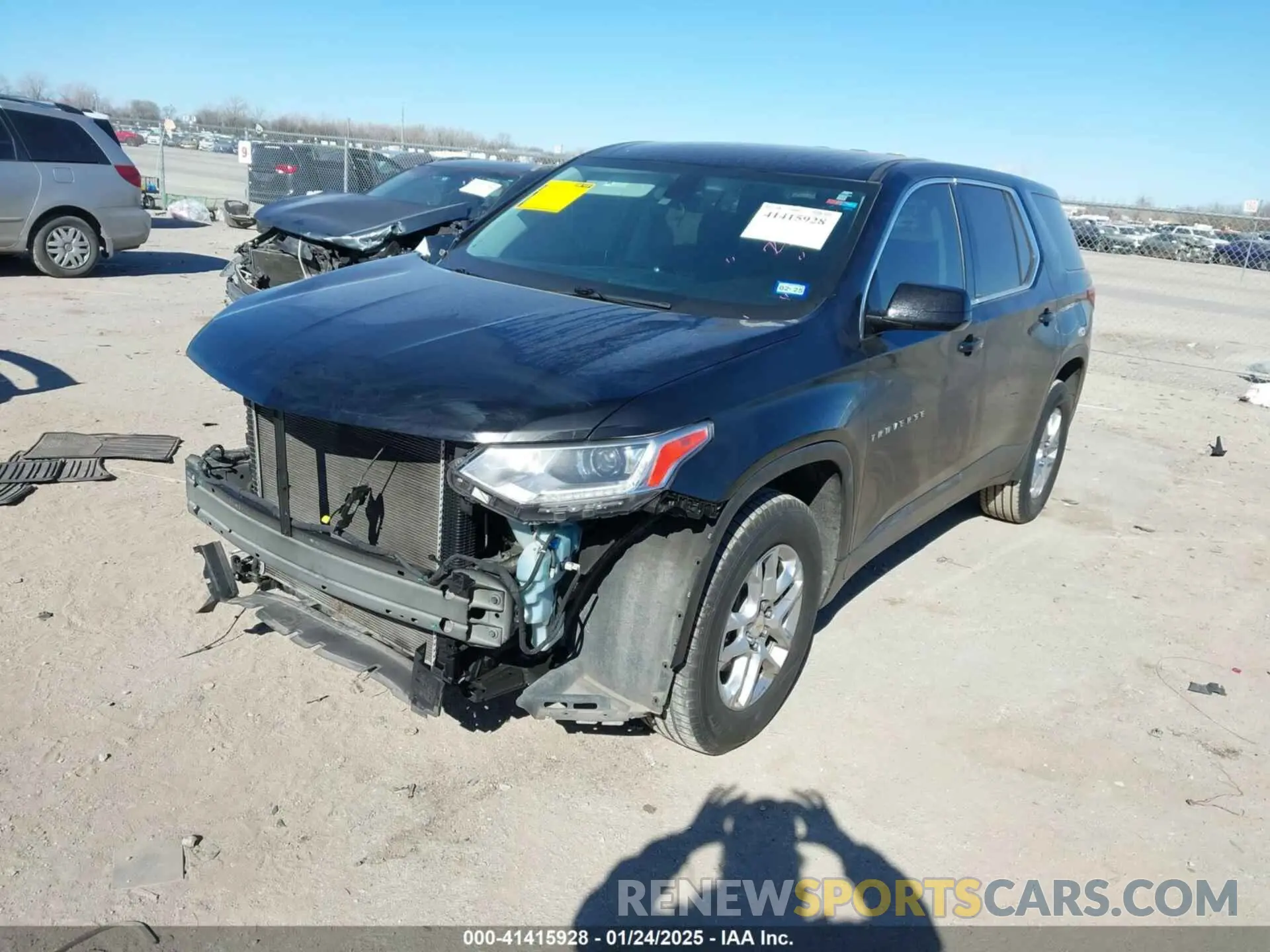 2 Photograph of a damaged car 1GNERFKW7LJ251233 CHEVROLET TRAVERSE 2020