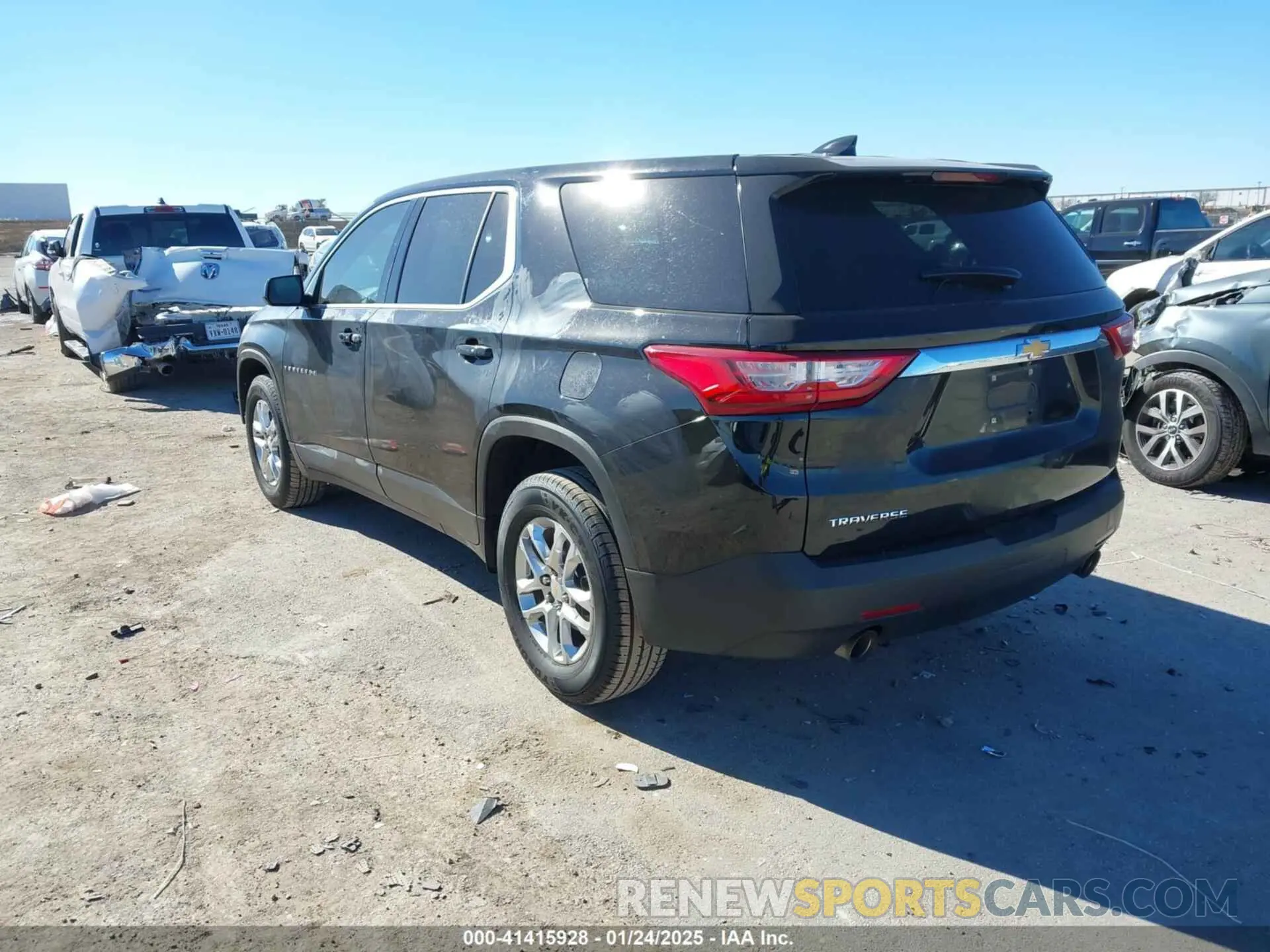 3 Photograph of a damaged car 1GNERFKW7LJ251233 CHEVROLET TRAVERSE 2020