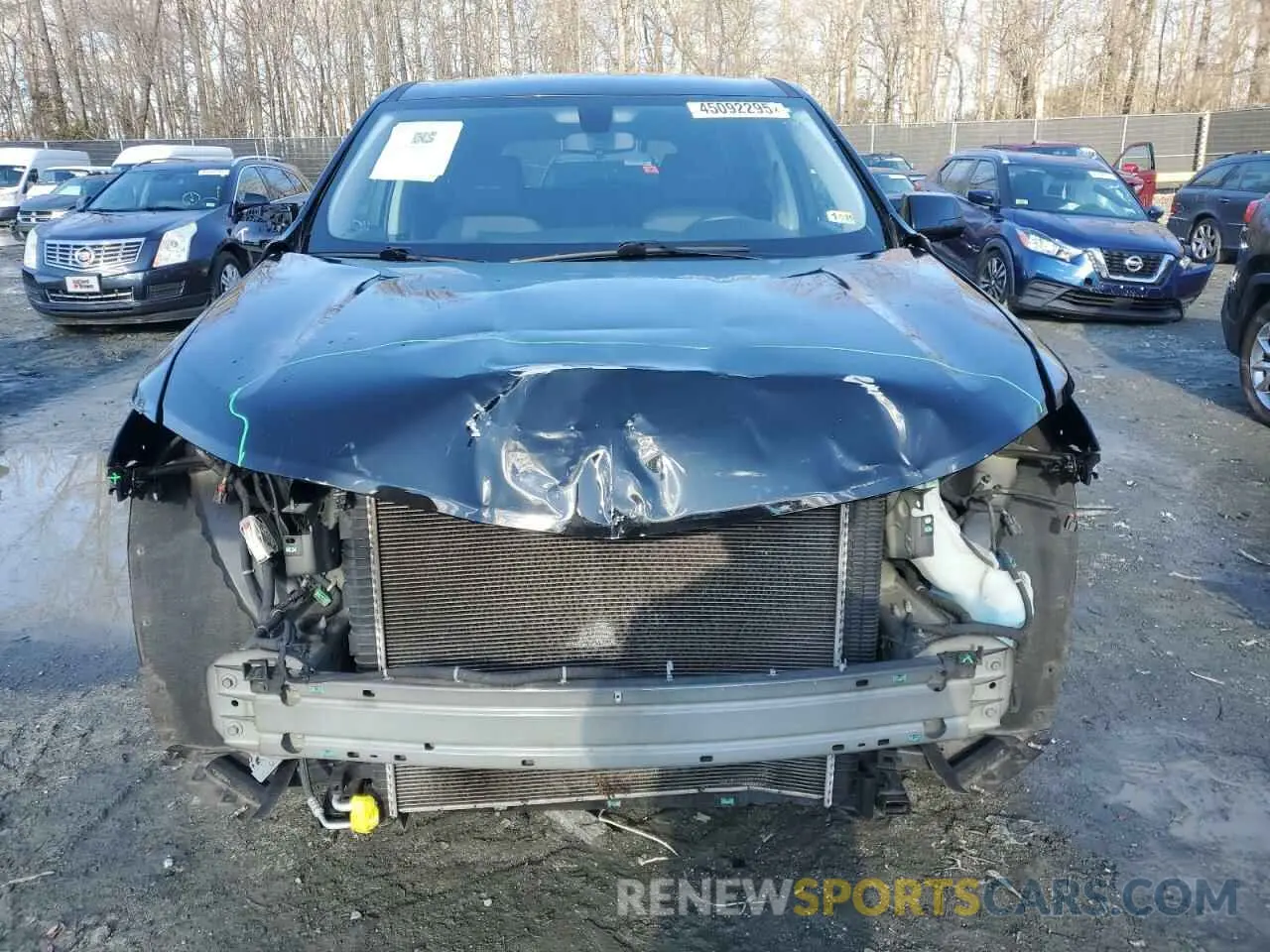 5 Photograph of a damaged car 1GNERFKW8LJ110610 CHEVROLET TRAVERSE 2020