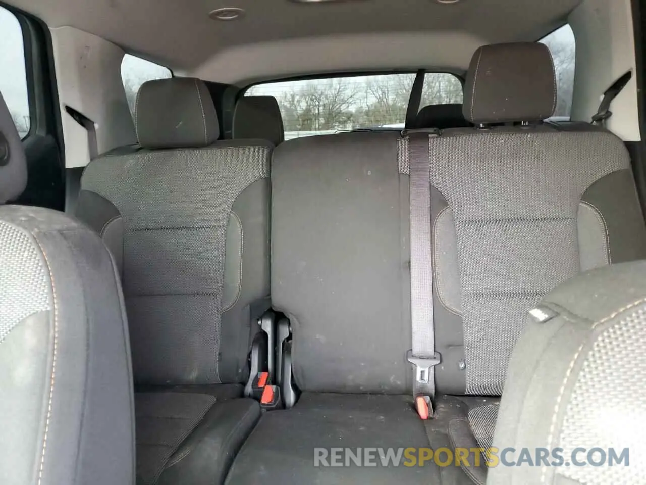 10 Photograph of a damaged car 1GNERFKW8LJ118321 CHEVROLET TRAVERSE 2020