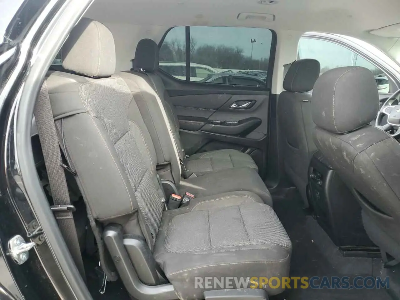 11 Photograph of a damaged car 1GNERFKW8LJ118321 CHEVROLET TRAVERSE 2020