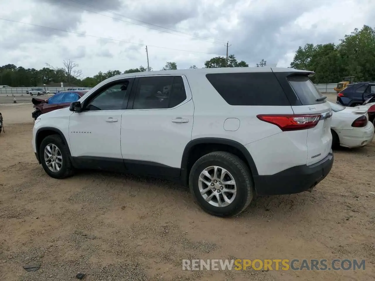 2 Photograph of a damaged car 1GNERFKW8LJ125303 CHEVROLET TRAVERSE 2020
